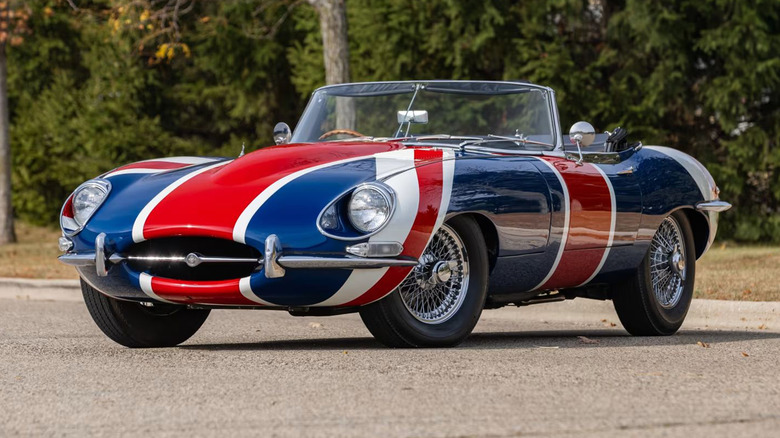 Jaguar-E-Type-Austin-Powers-1aa