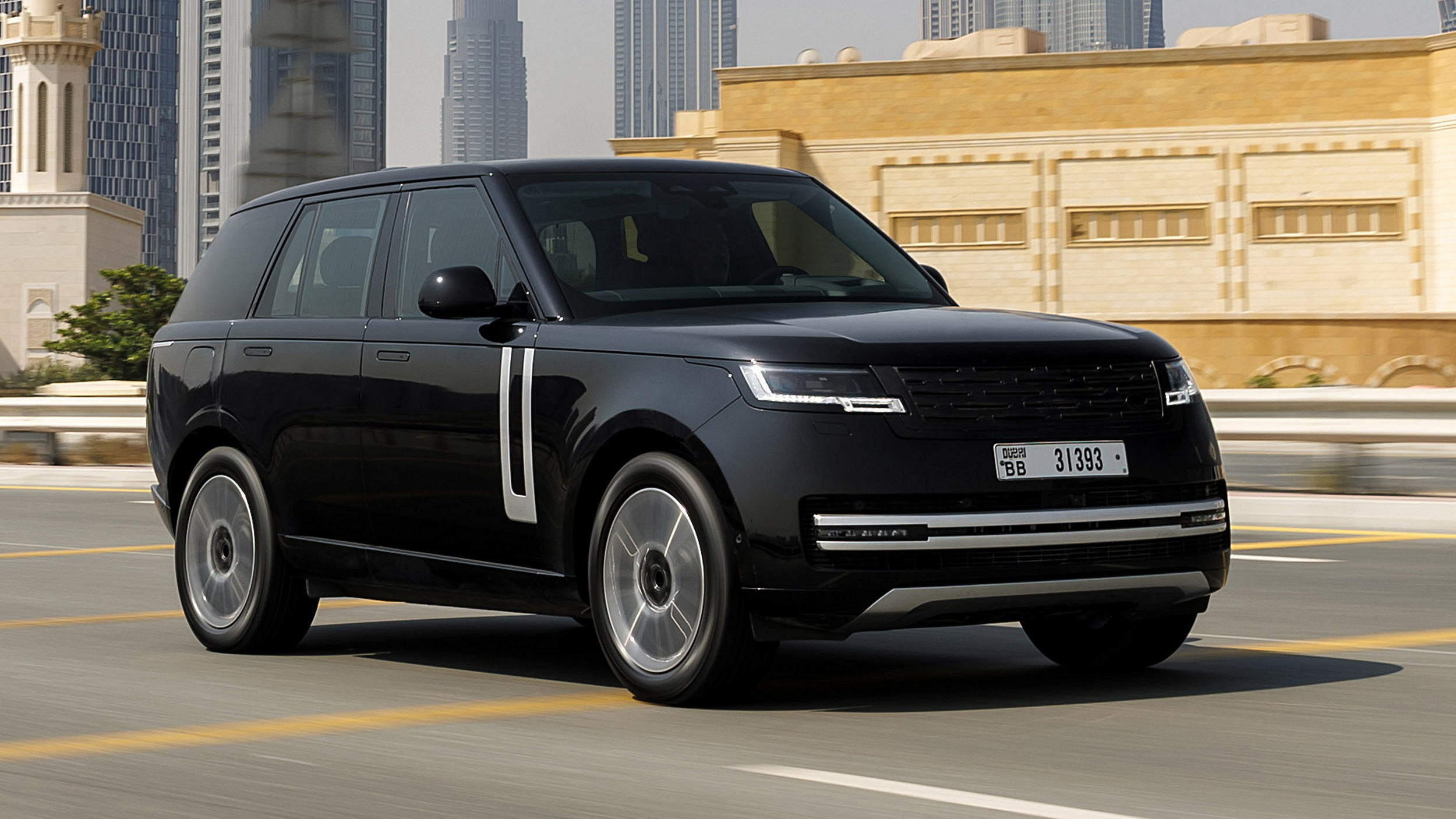 Range Rover BEV Prototype - United Arab Emirates (15)