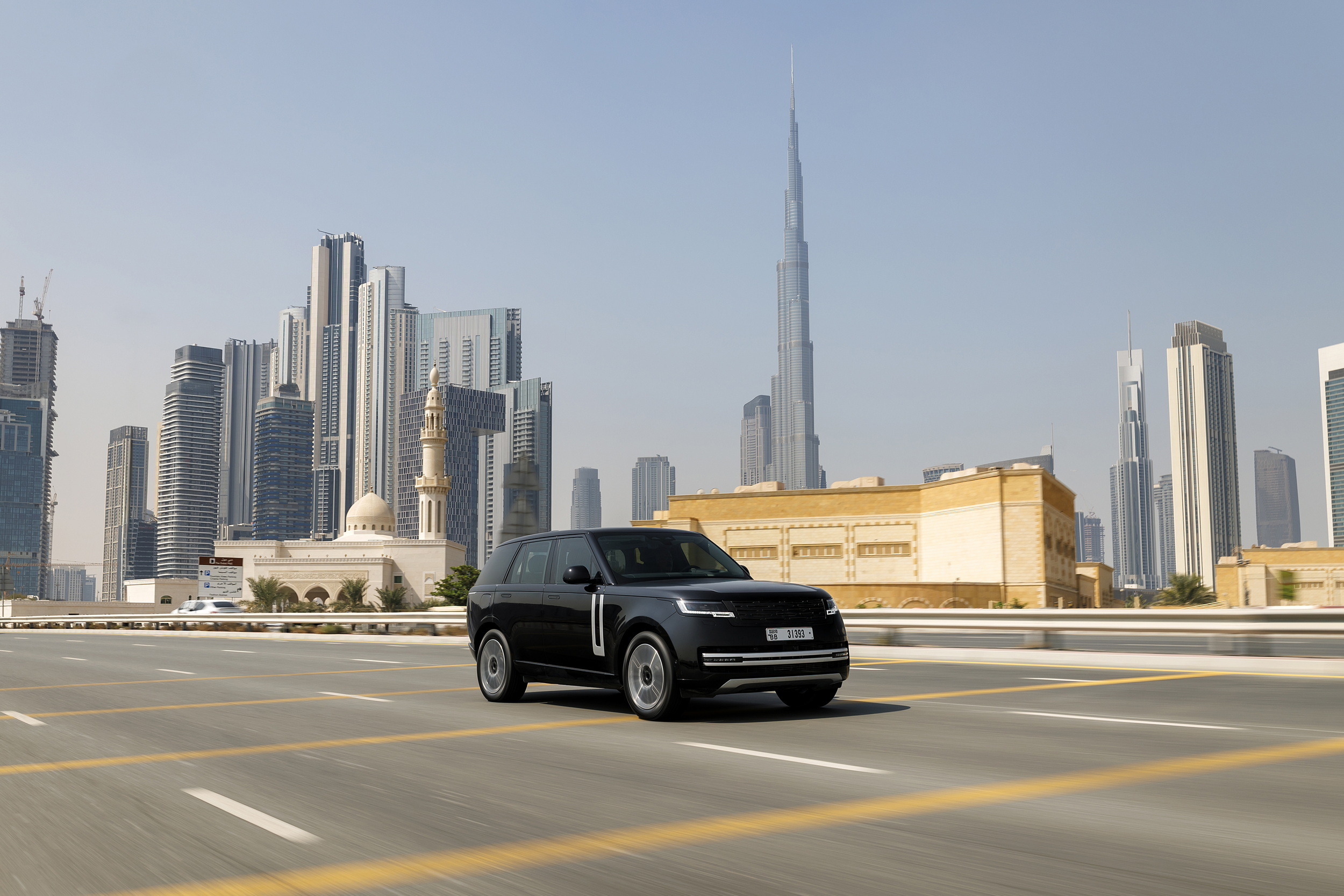Range Rover BEV Prototype - United Arab Emirates (16)