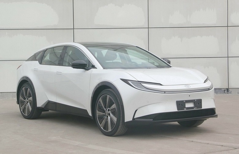 Toyota bZ3C - 4