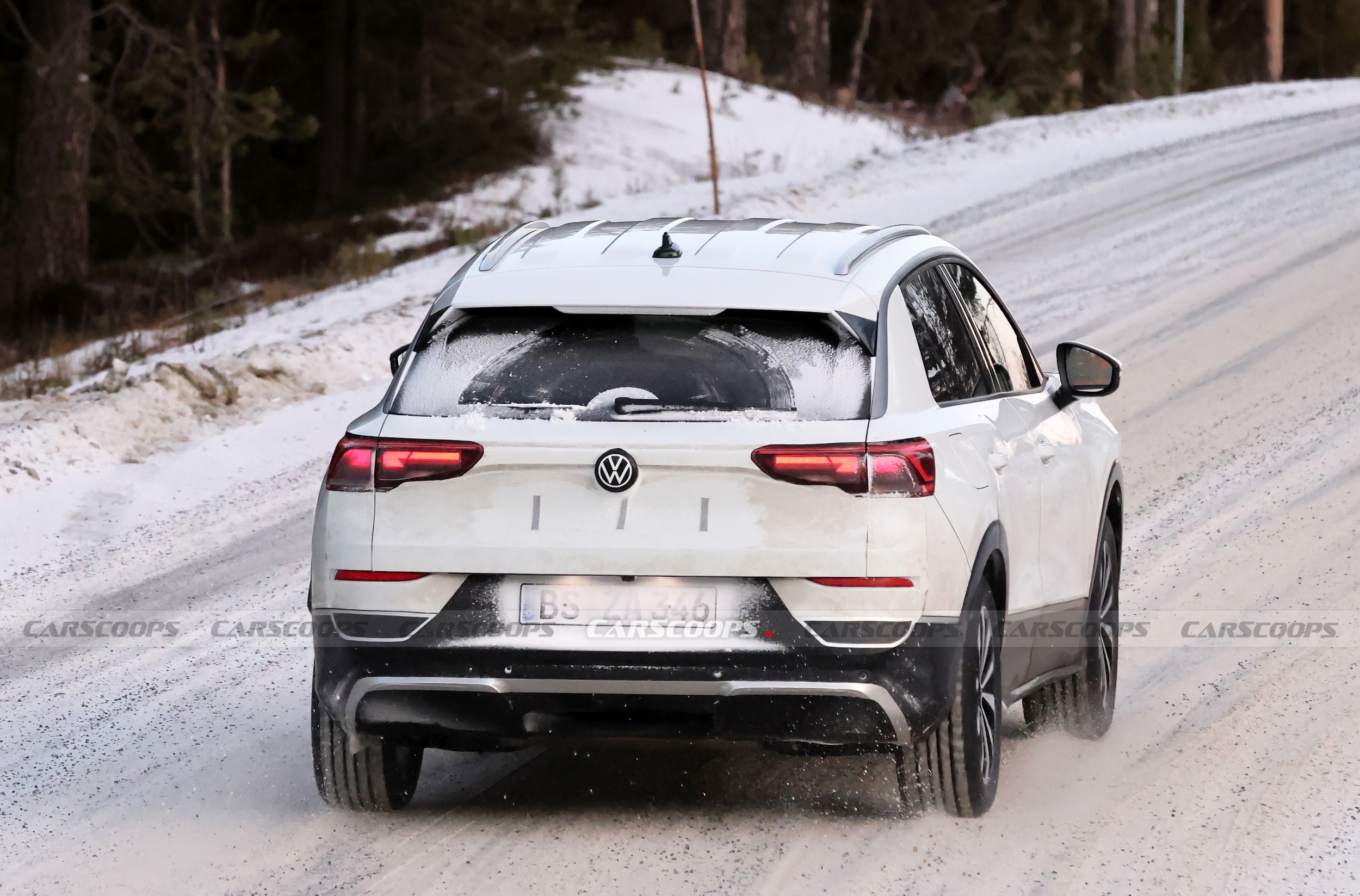 VW T-Roc - New Scoop (10)