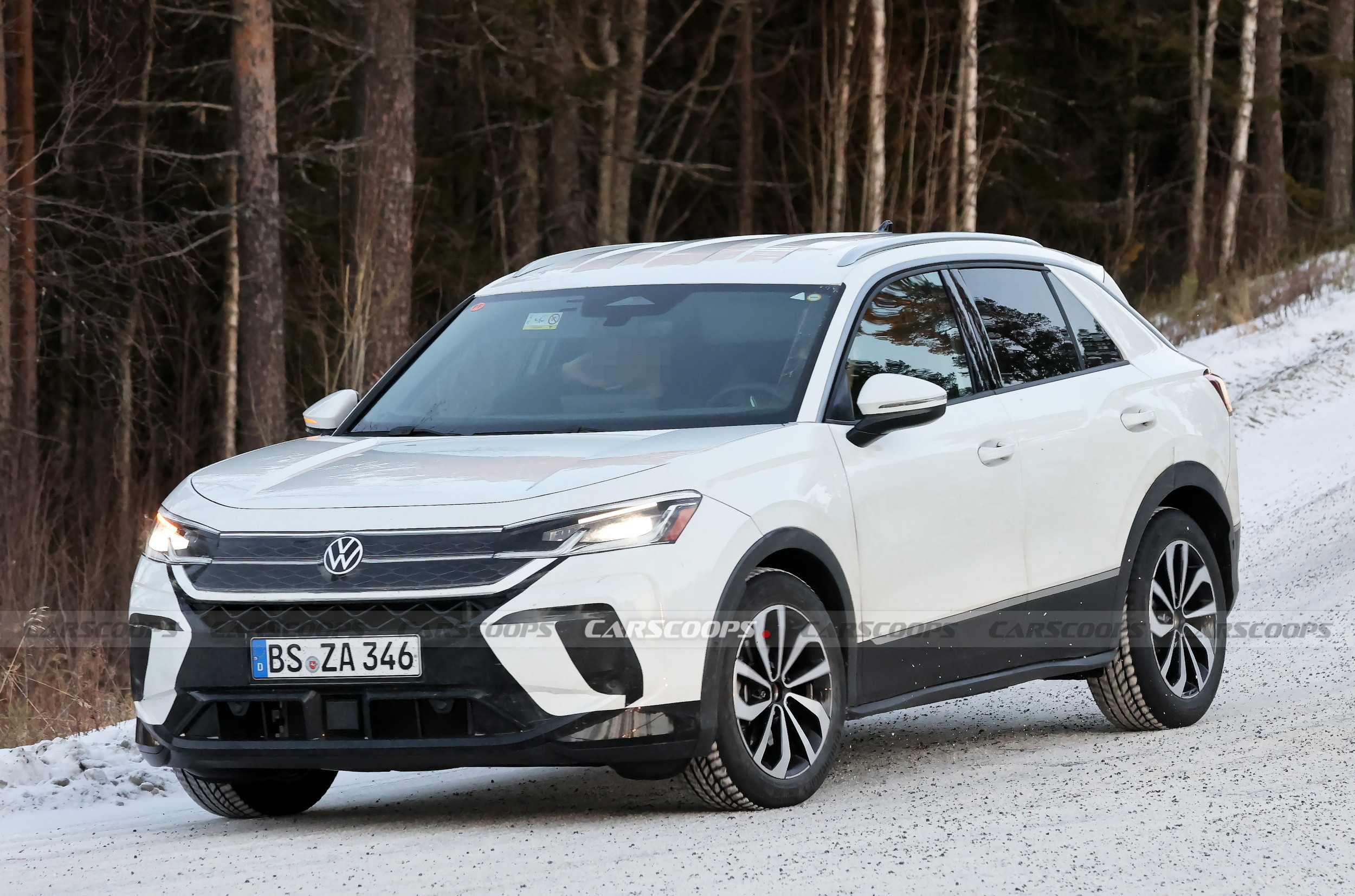 VW T-Roc - New Scoop (13)