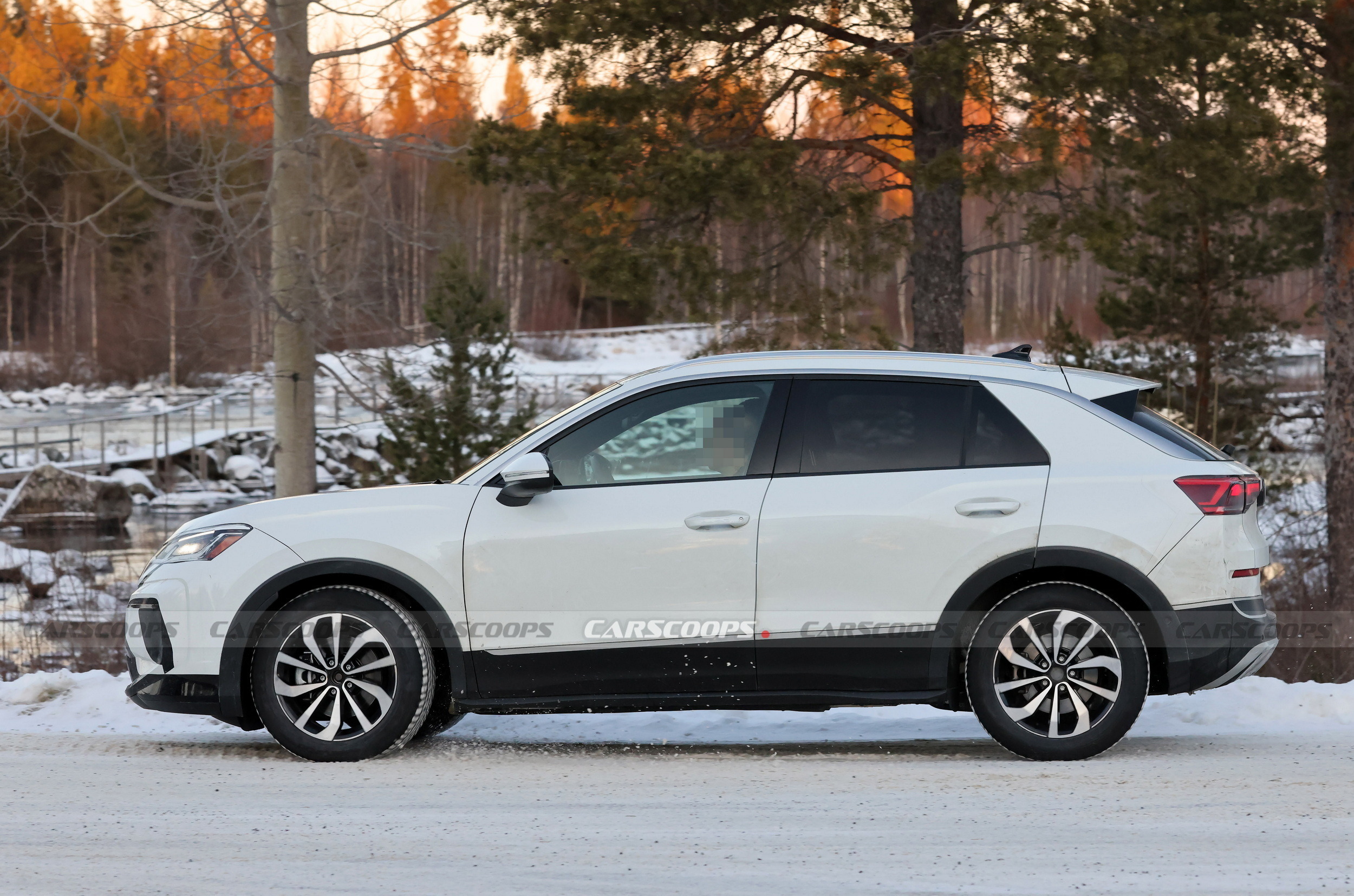 VW T-Roc - New Scoop (17)