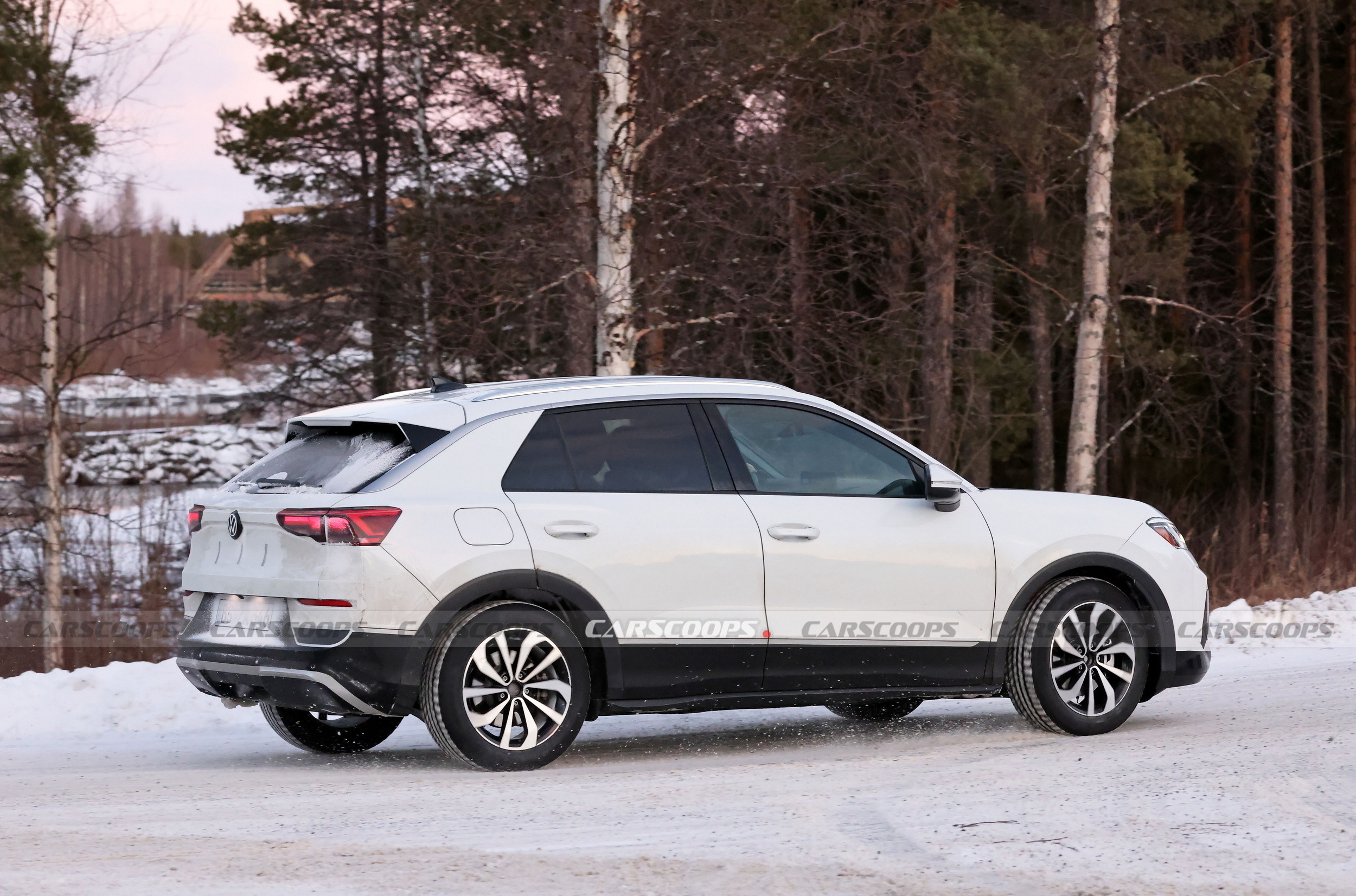 VW T-Roc - New Scoop (6)
