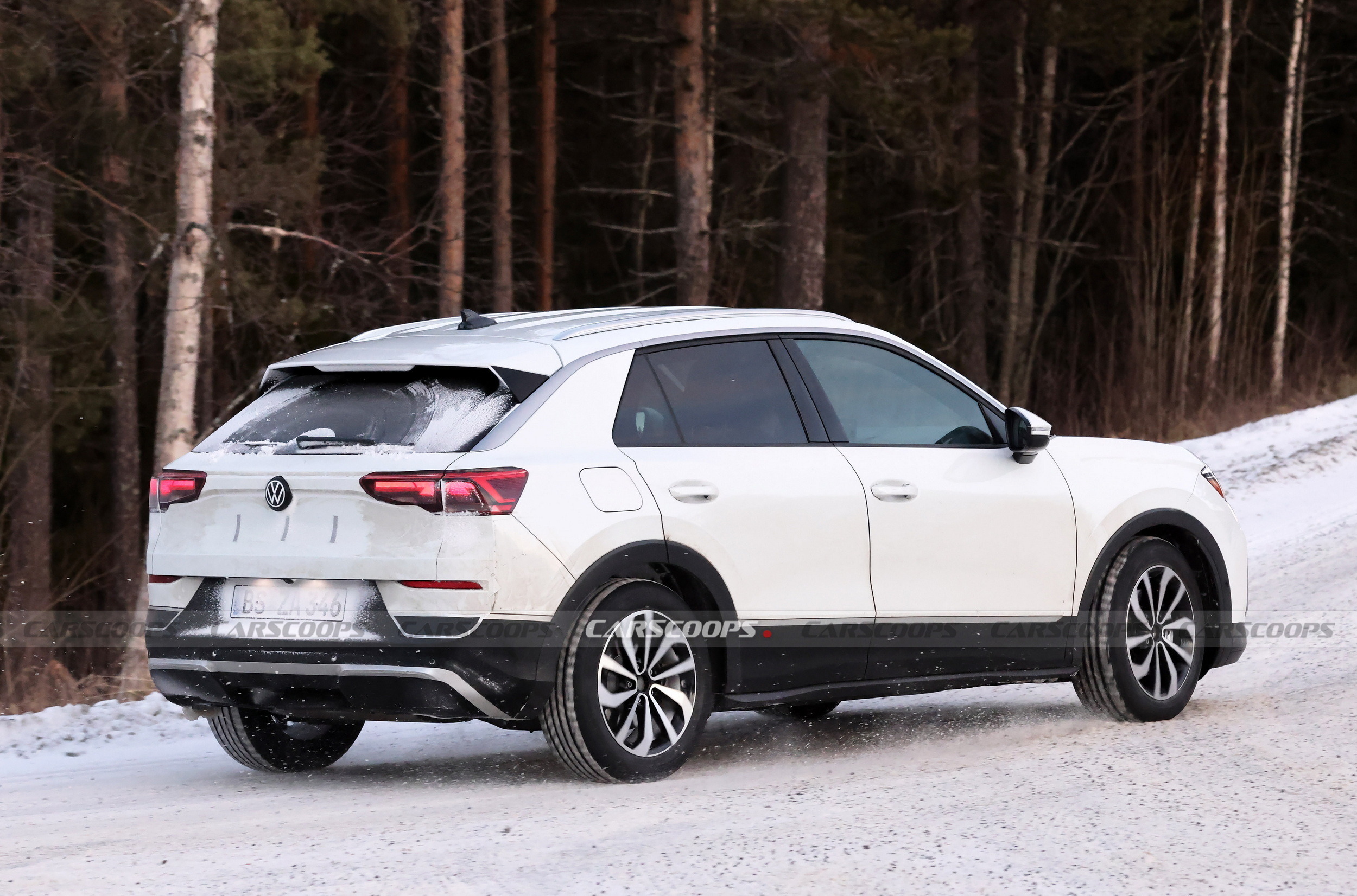 VW T-Roc - New Scoop (7)