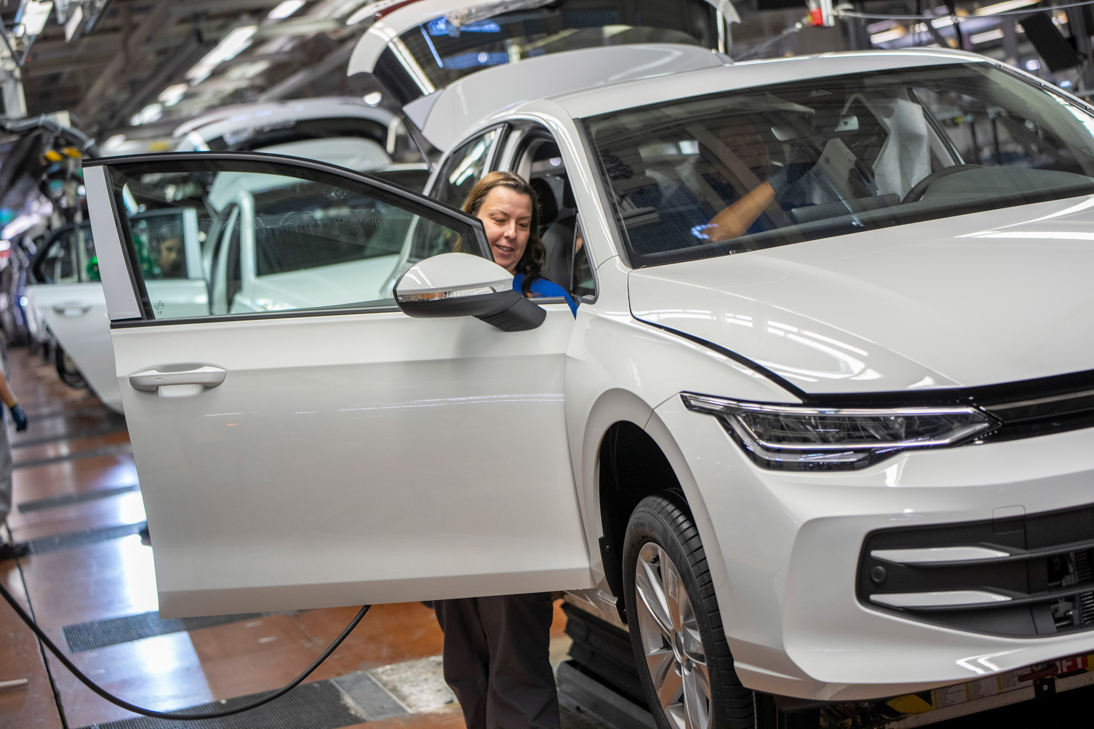 VW Wolfsburg plant Golf 00002