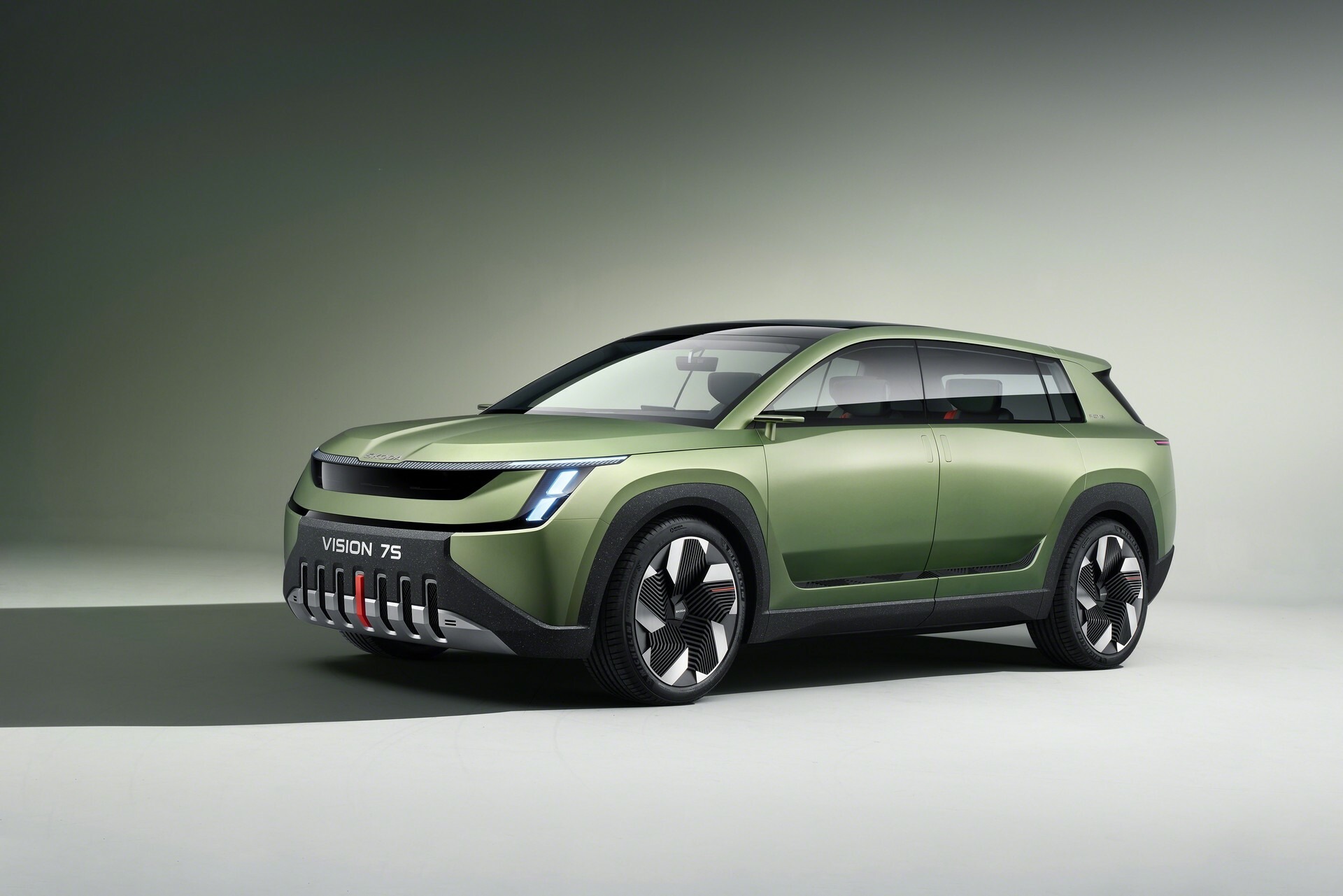 Skoda Vision 7S concept 0114 255