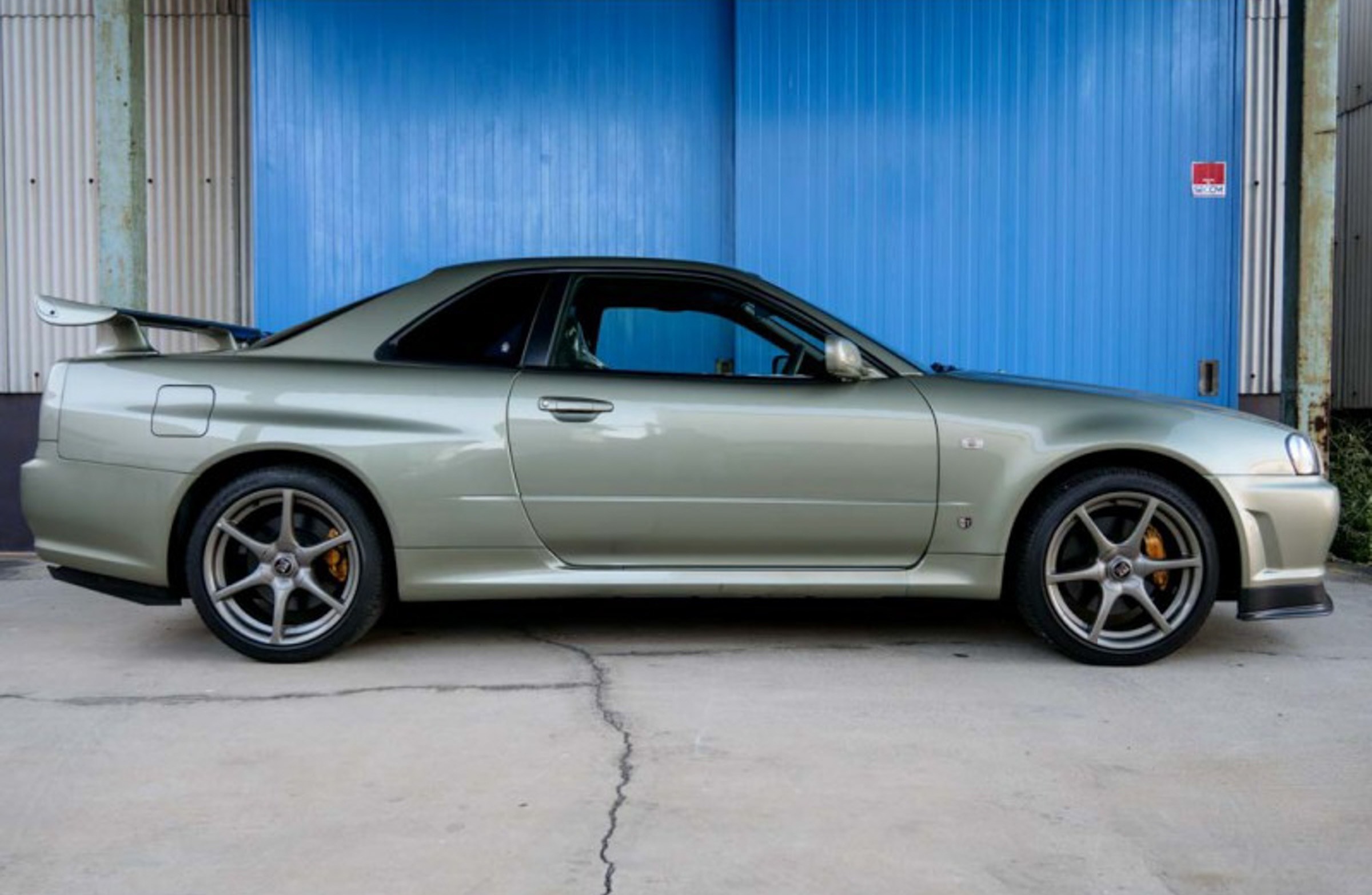 Nissan Skyline R34 GT-R Nur 00019