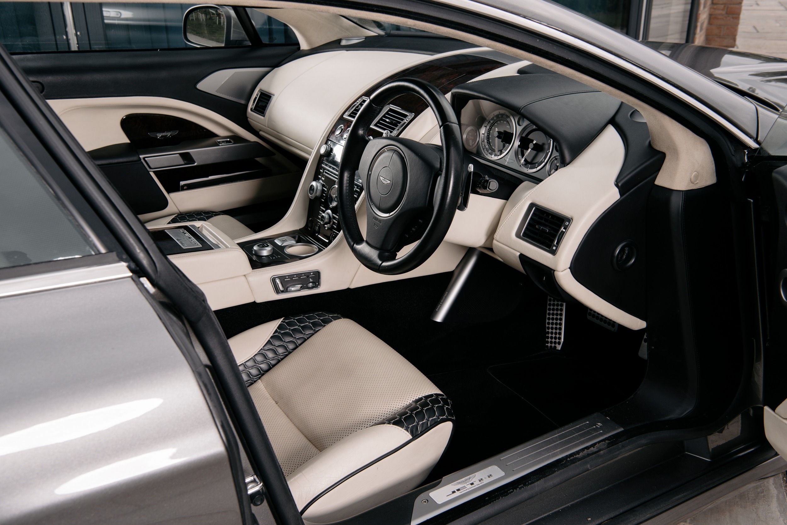 Aston Martin Rapide Shooting Brake Bertone - 13