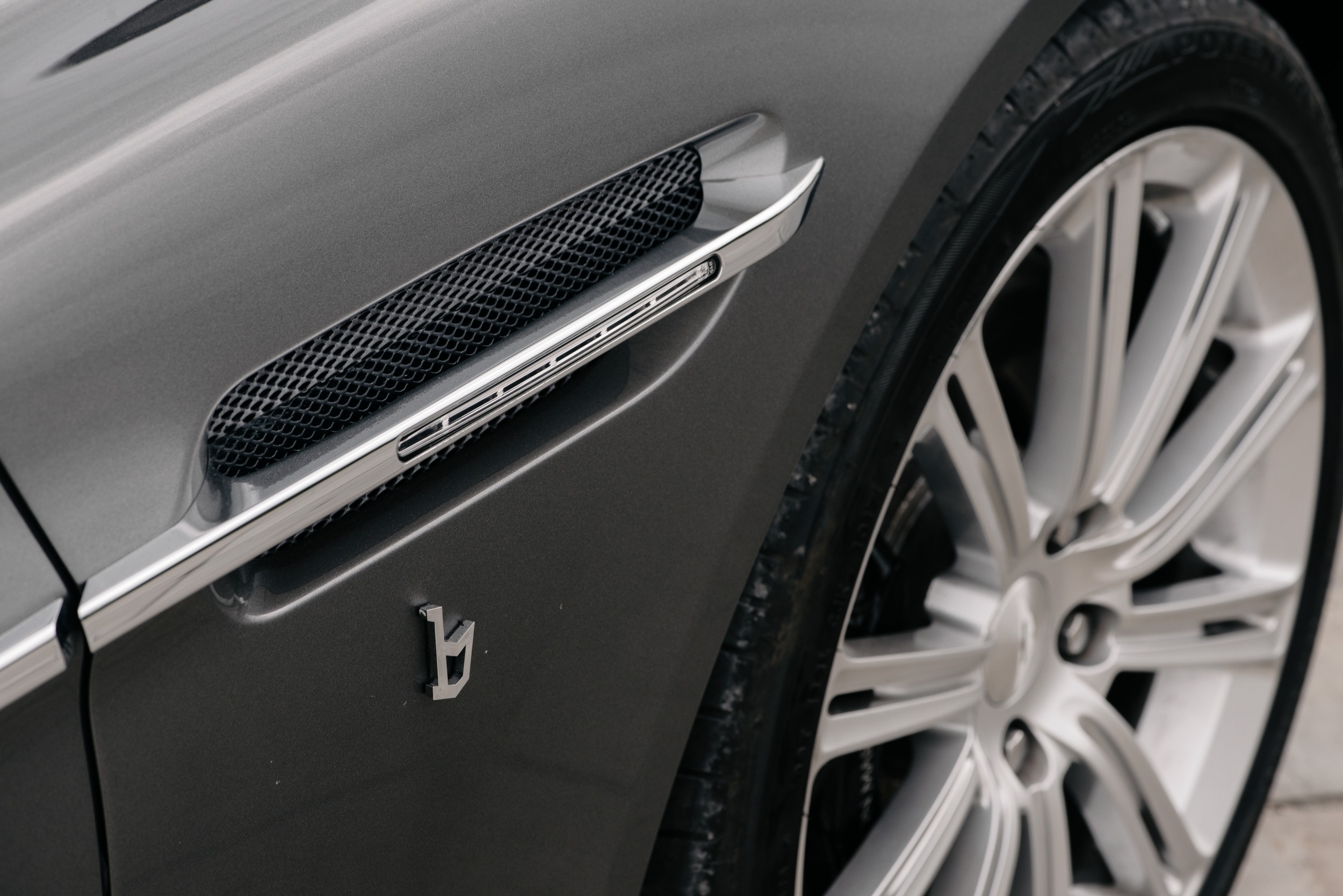 Aston Martin Rapide Shooting Brake Bertone - 9