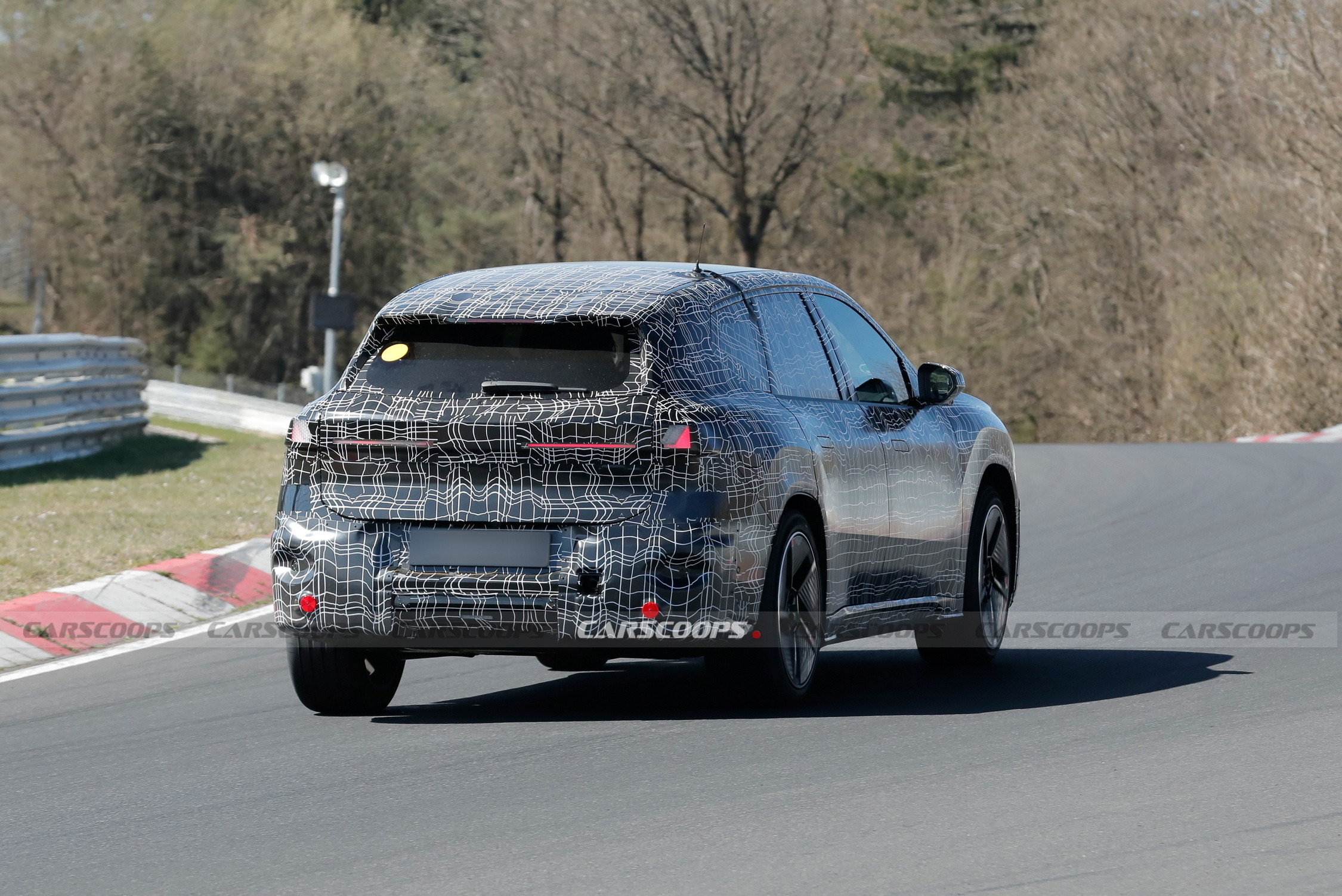 BMW iX3 CS 08