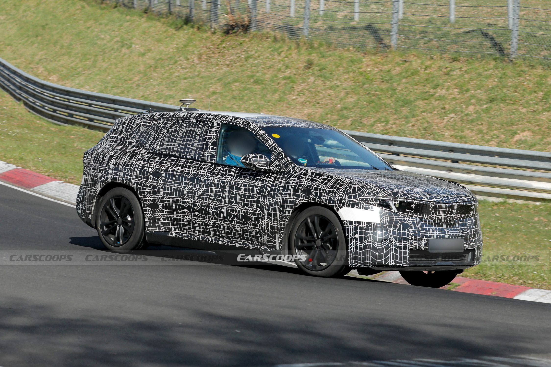 BMW iX3 CS 17
