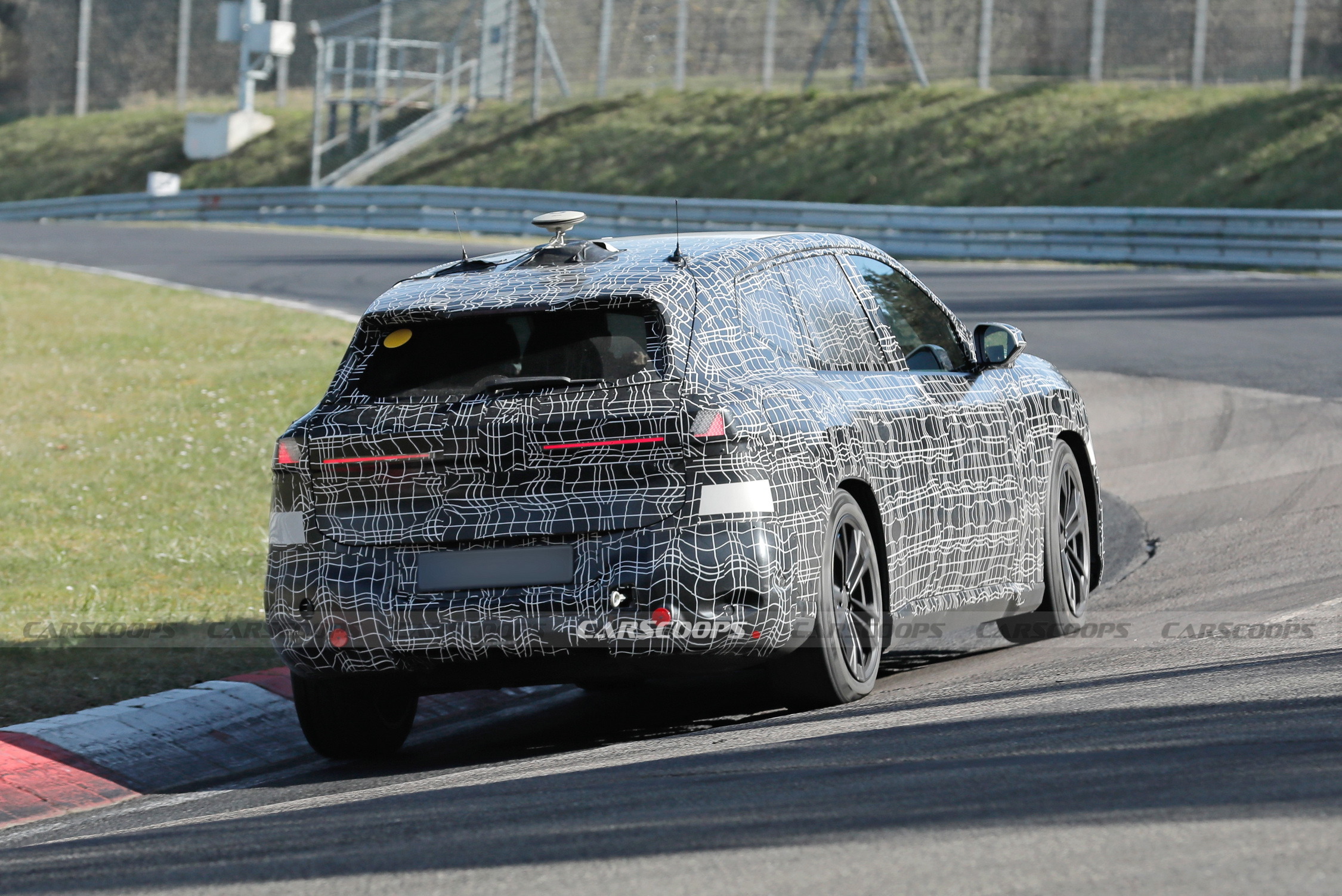 BMW iX3 CS 21