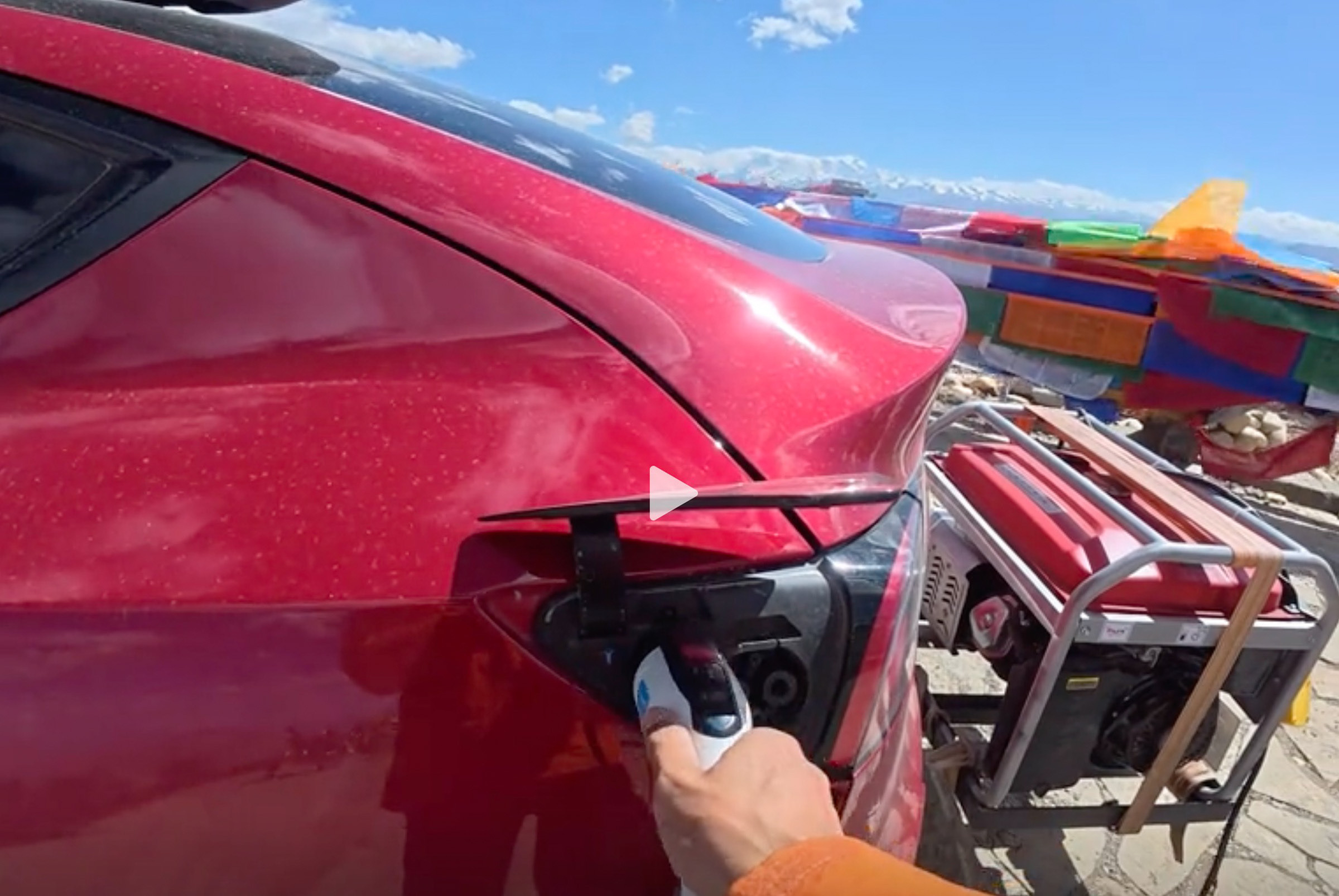 Tesla range extender China 00001