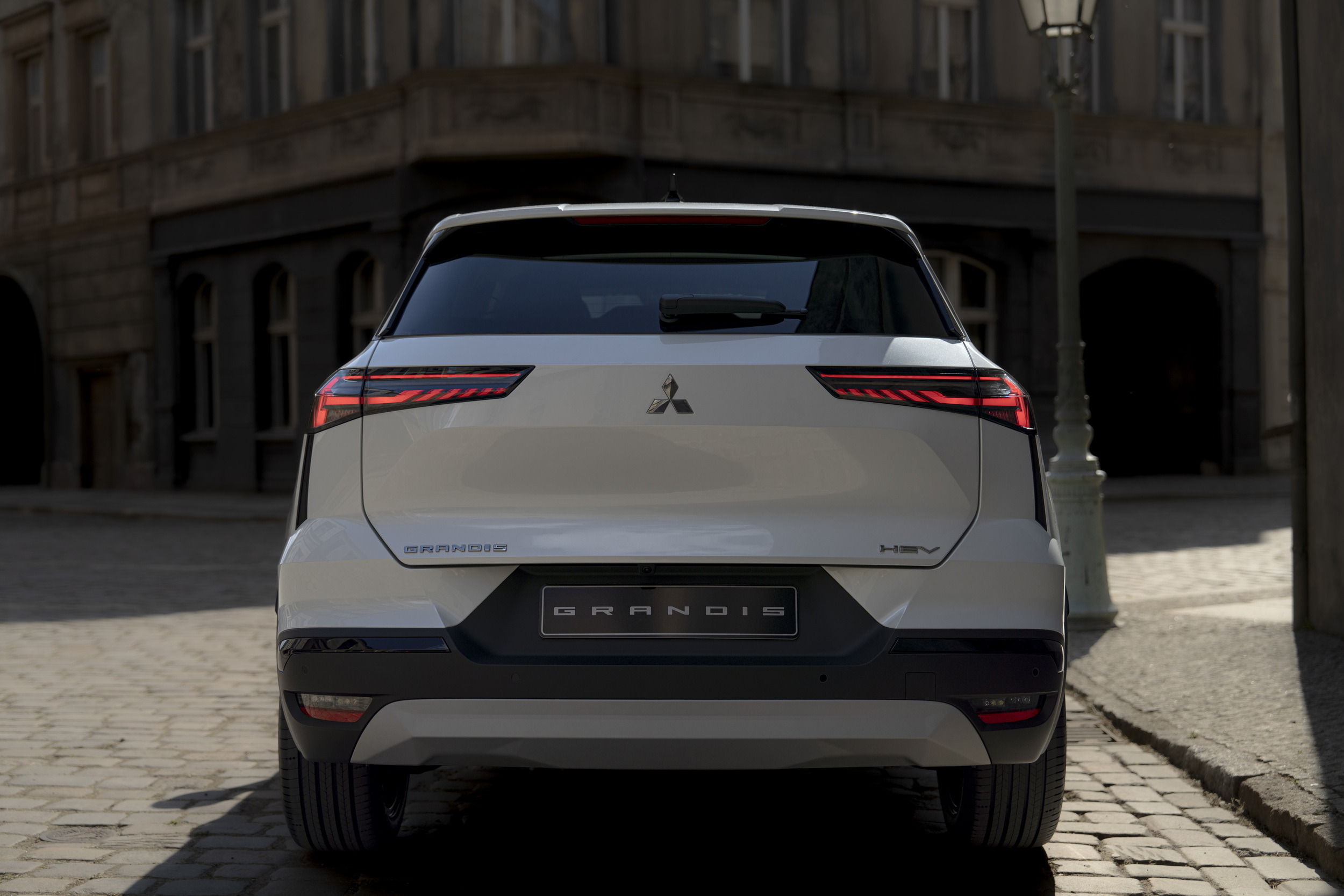 Mitsubishi Grandis (6)