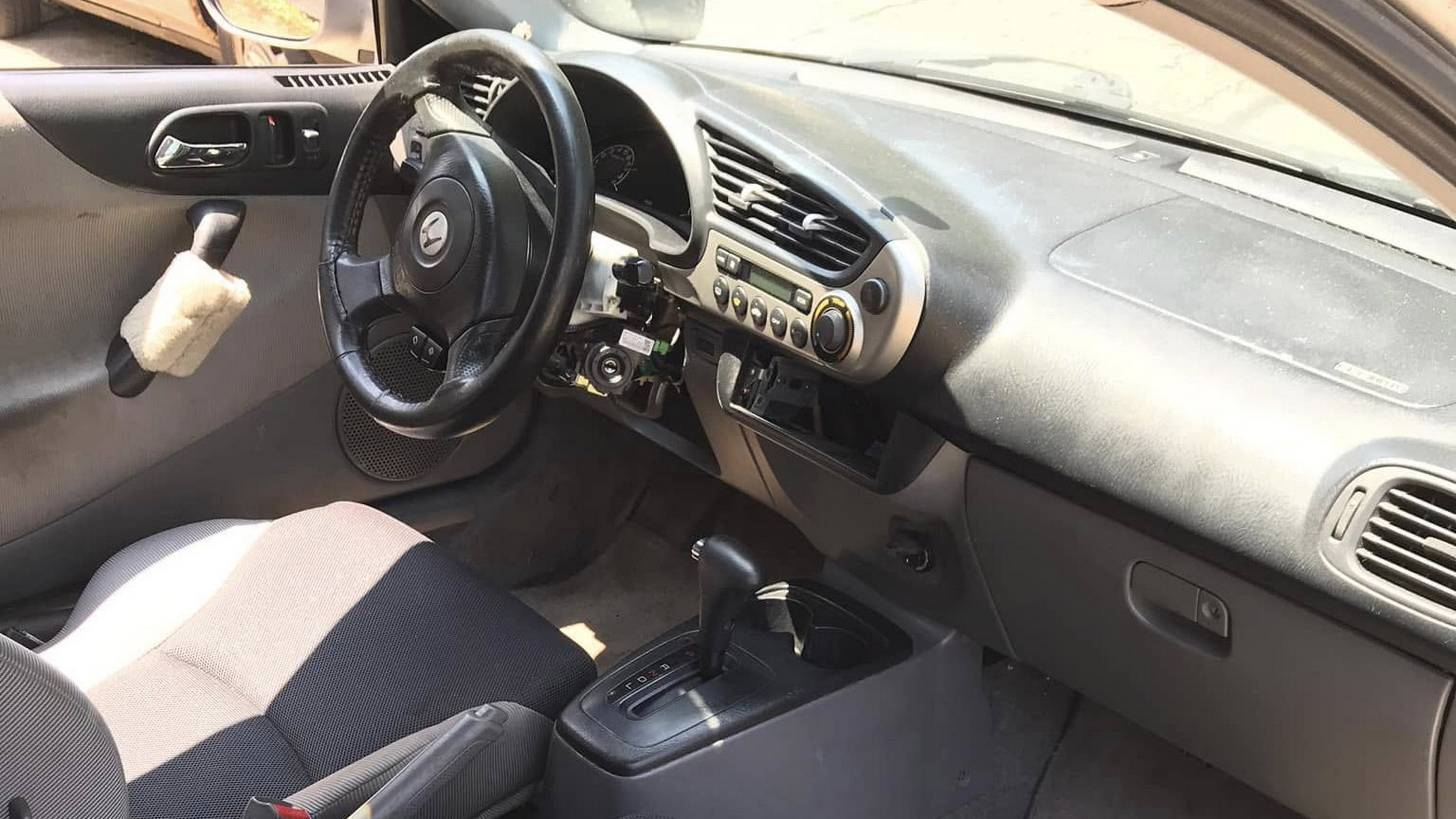 Honda Insight High Mileage (4)