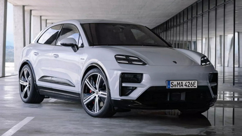 Porsche-Macan-Electric-0