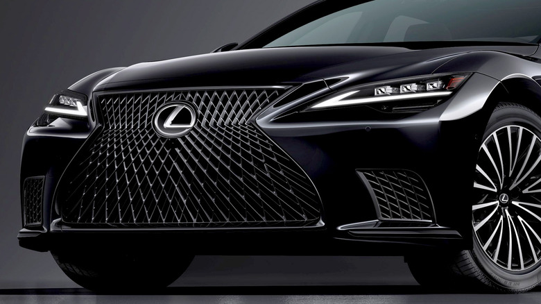 2026_LEXUS_LS_HERITAGE_EDITION_001 copy
