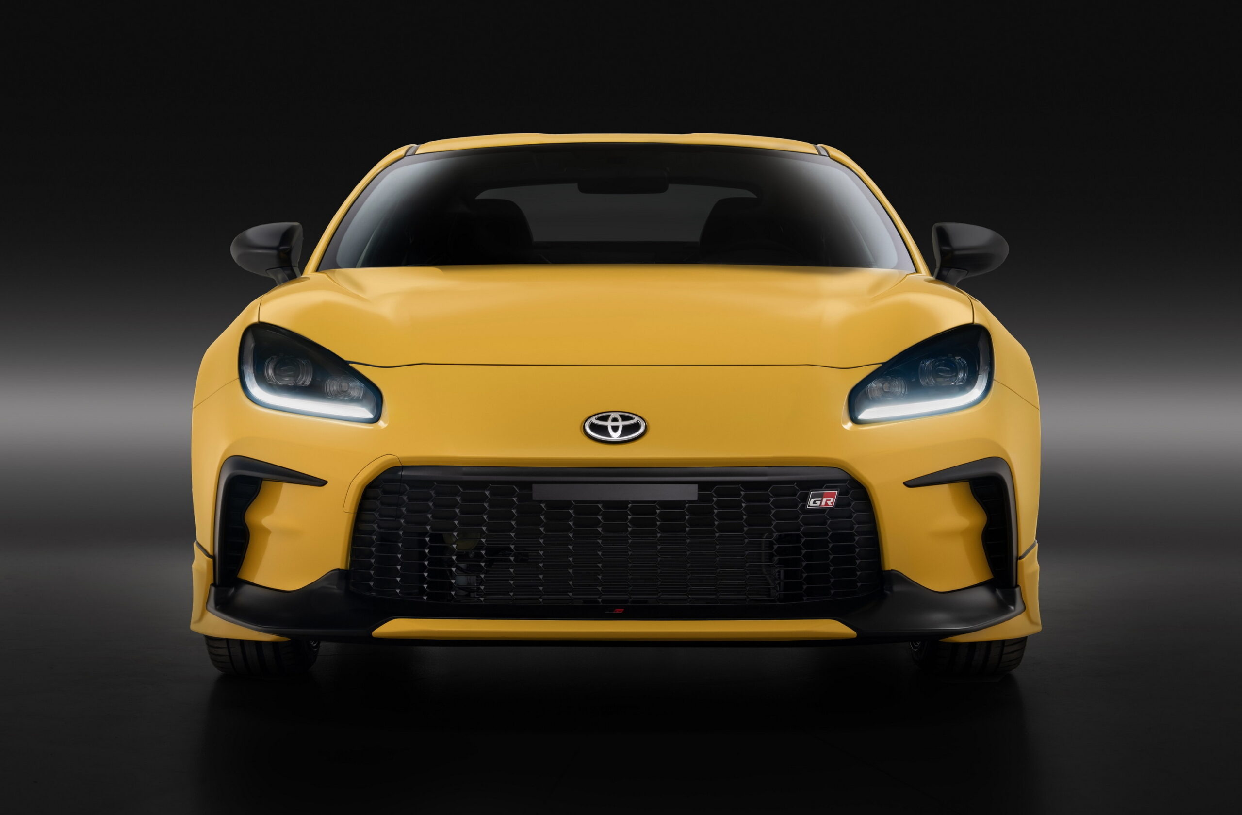 2026-Toyota-GR86_Yuzu_007
