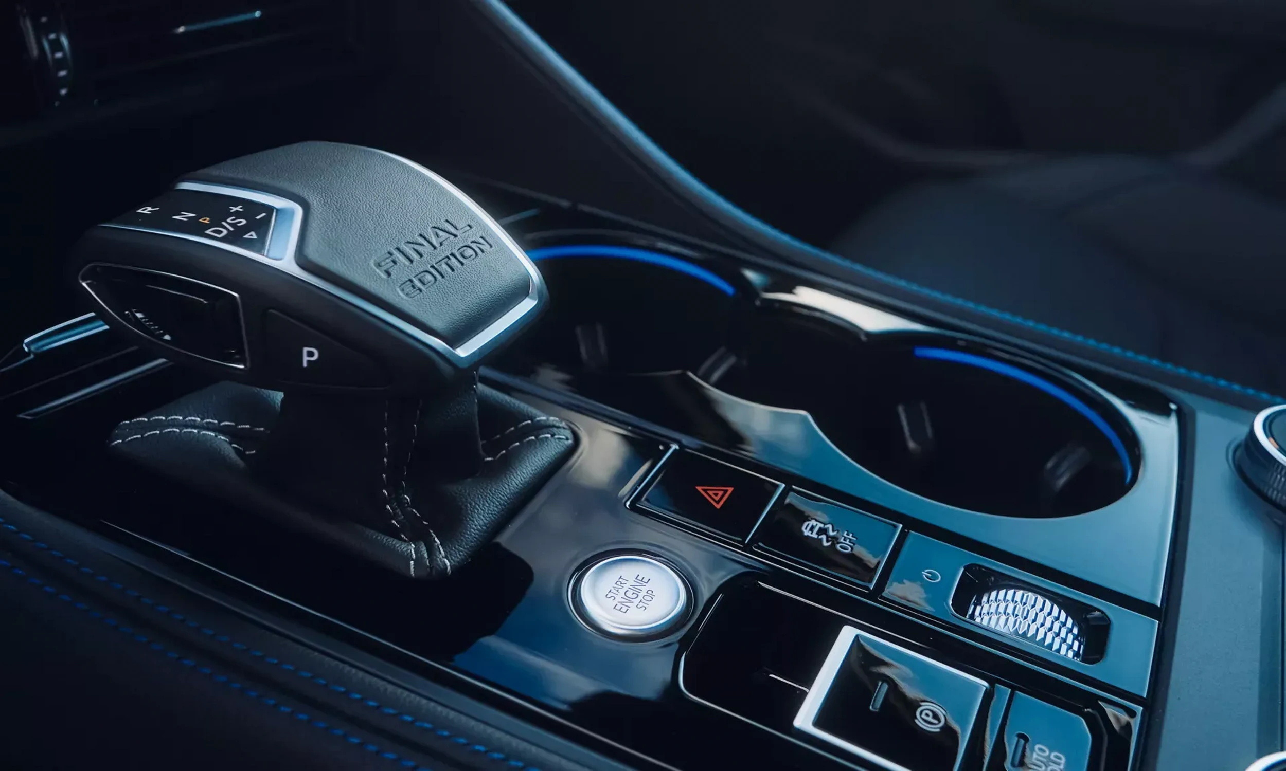 VW Touareg R Hybrid Final Edition (10)