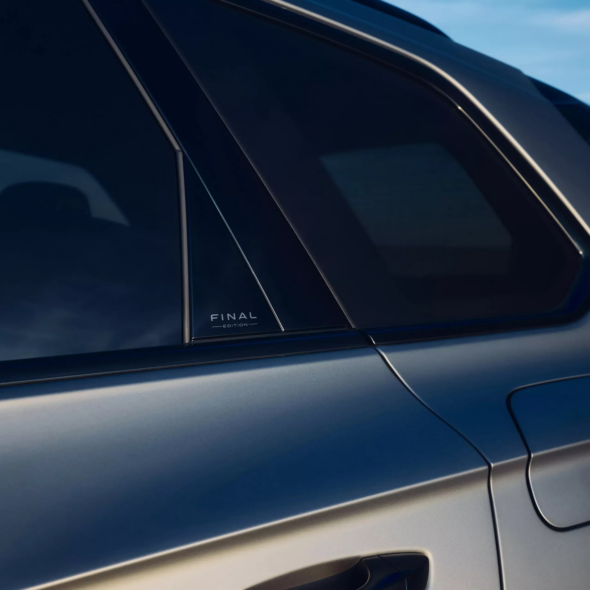 VW Touareg R Hybrid Final Edition (13)