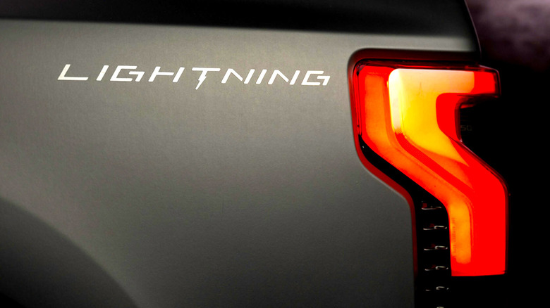 Ford-F-150-Lightning copy