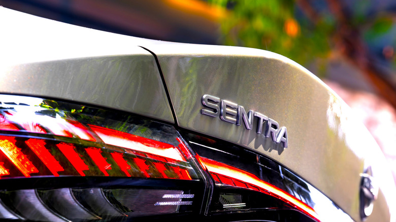 2026 Nissan Sentra SL-1-8 copyg