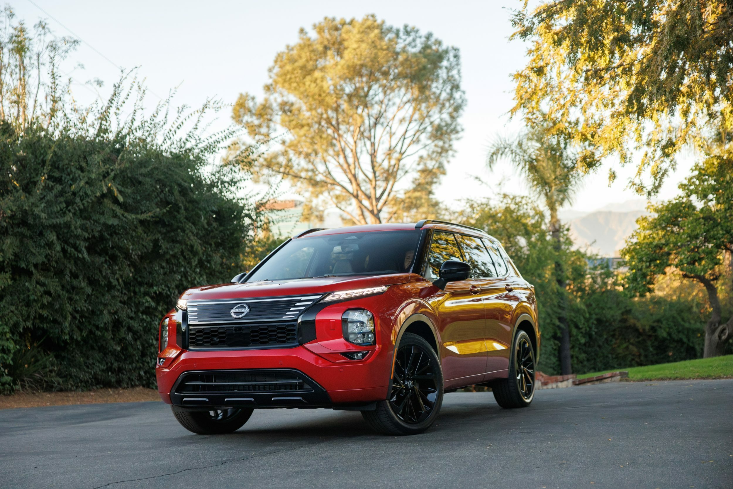 2026 Nissan Rogue Plug-in Hybrid (2)