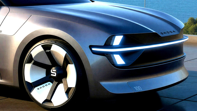 Skoda-100-Concept-by-Martin-Paclt-1-copy1 copy