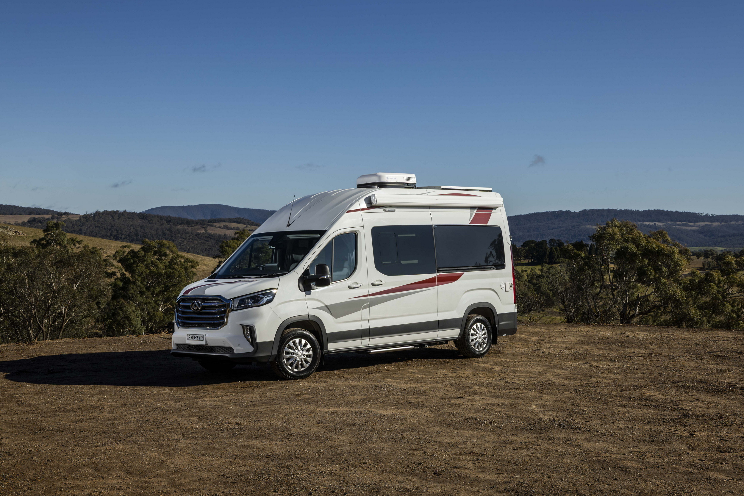LDV Deliver 9 Campervan -001