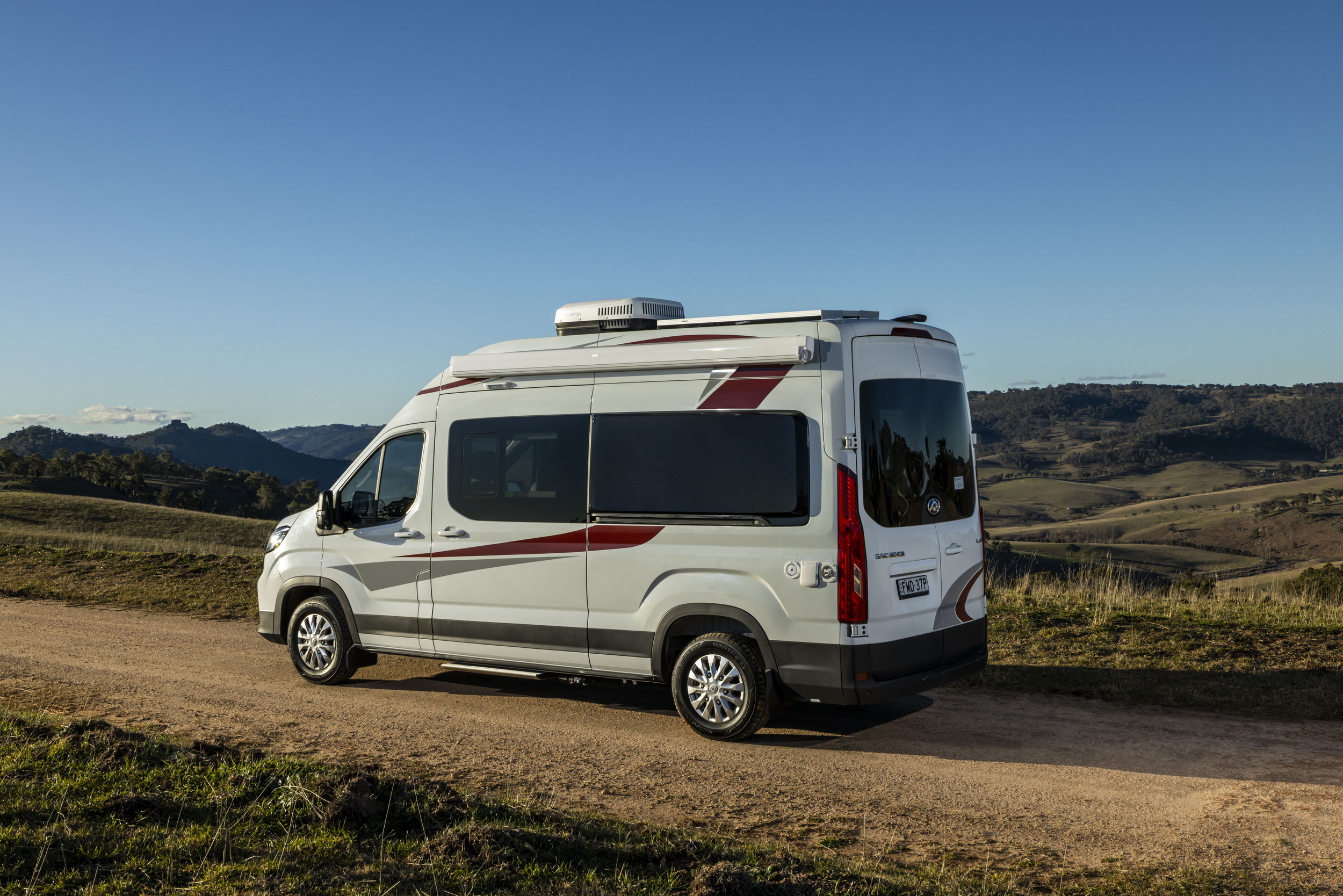 LDV Deliver 9 Campervan -005
