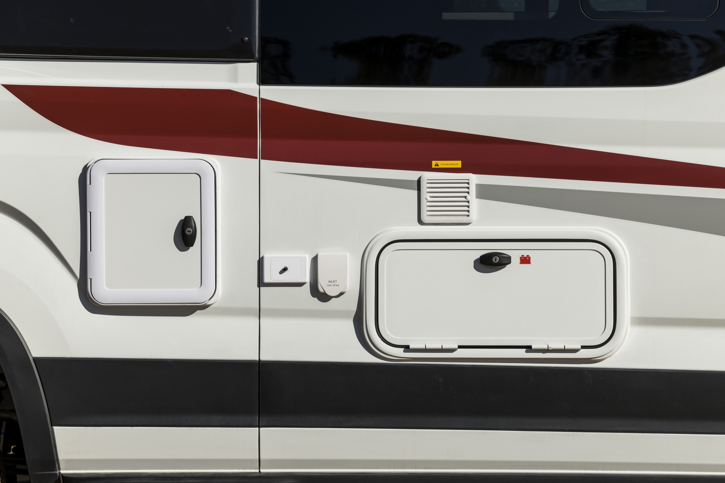 LDV Deliver 9 Campervan -012