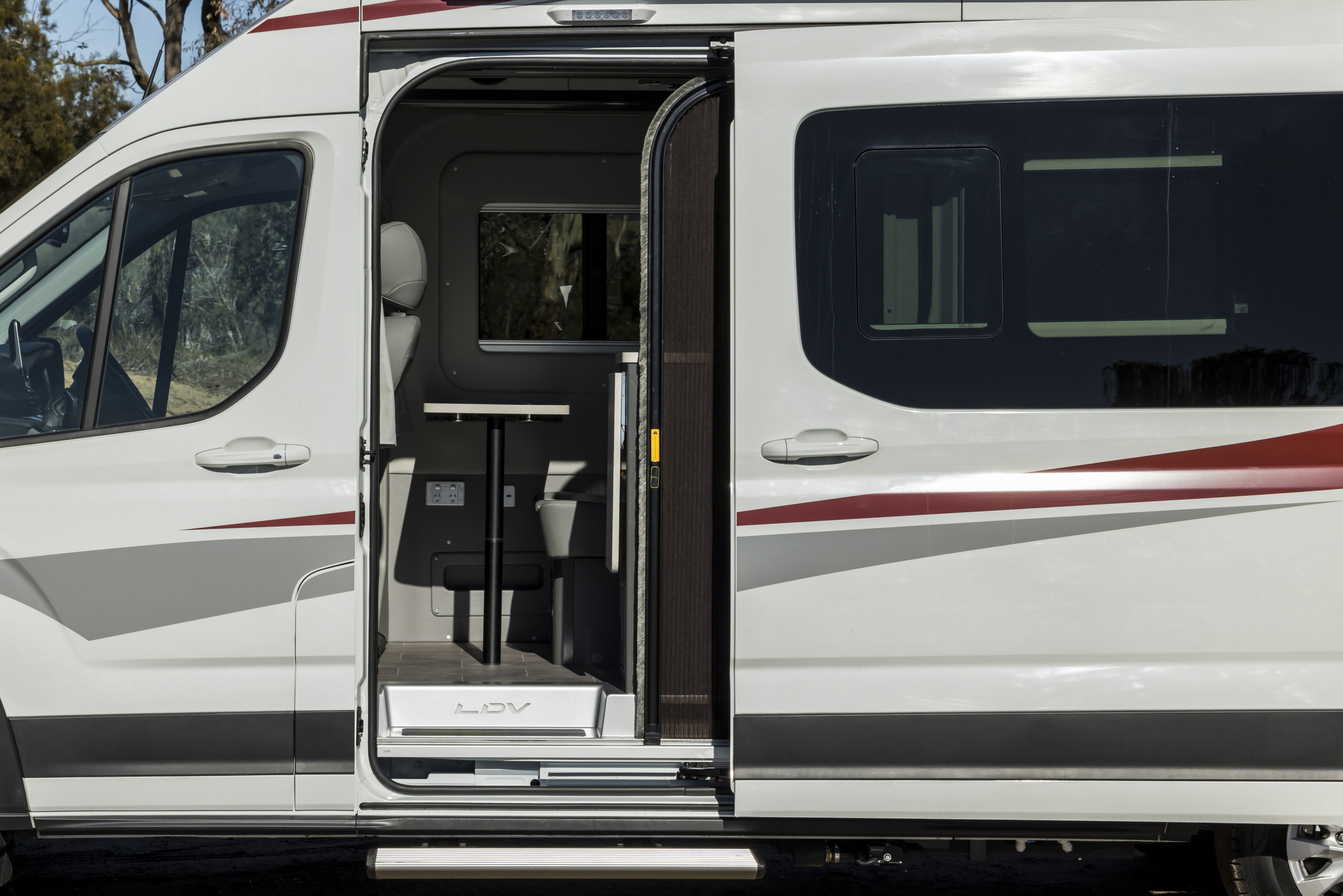 LDV Deliver 9 Campervan -016