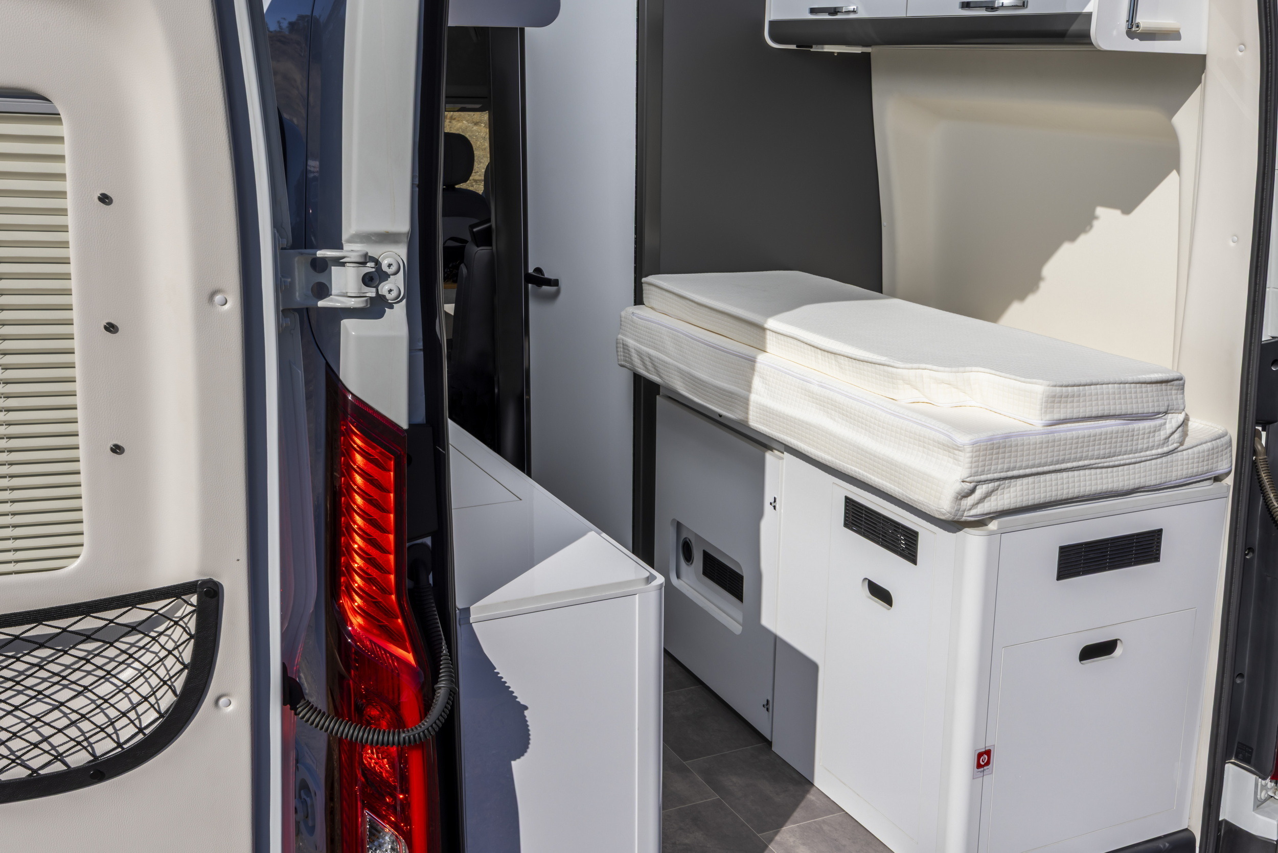 LDV Deliver 9 Campervan -022