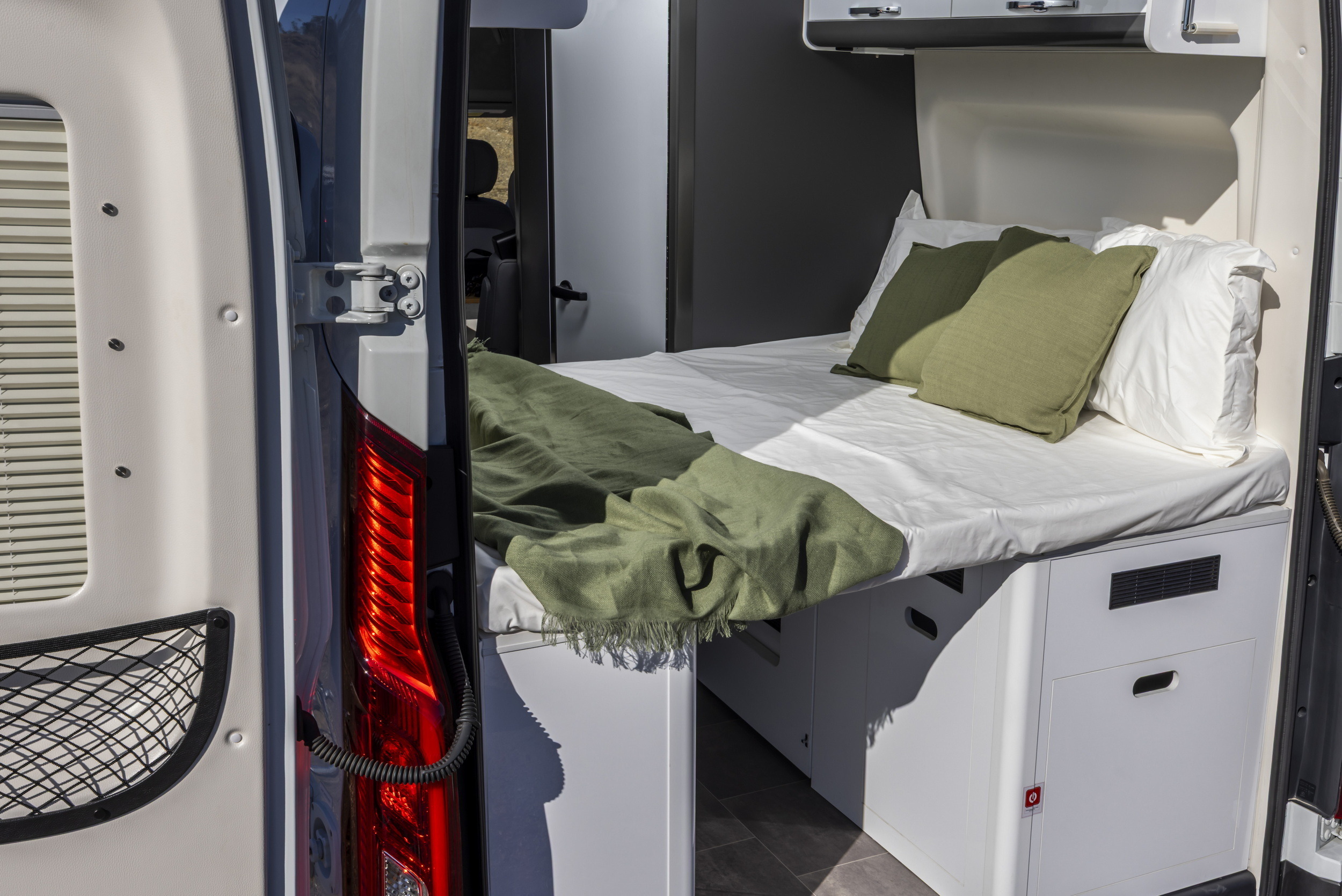 LDV Deliver 9 Campervan -023