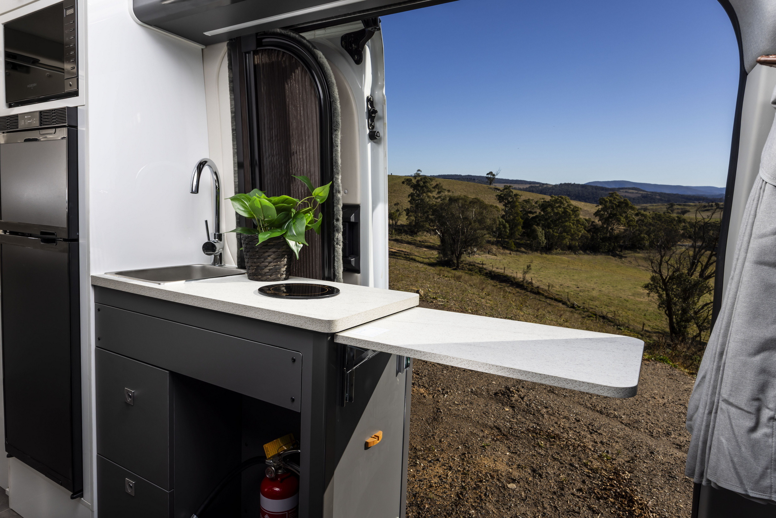 LDV Deliver 9 Campervan -025