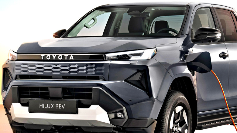 Toyota-Hilux-EV copy