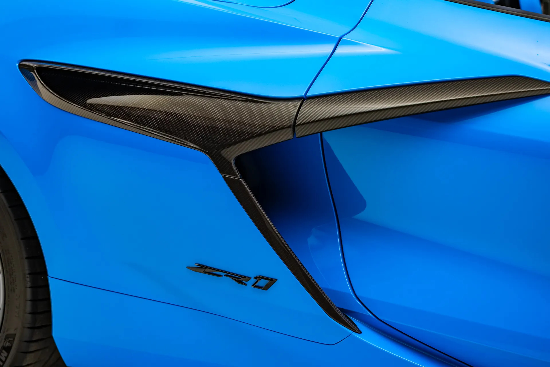 2025 Chevrolet Corvette ZR1 Convrtible Rapid Blue - 11