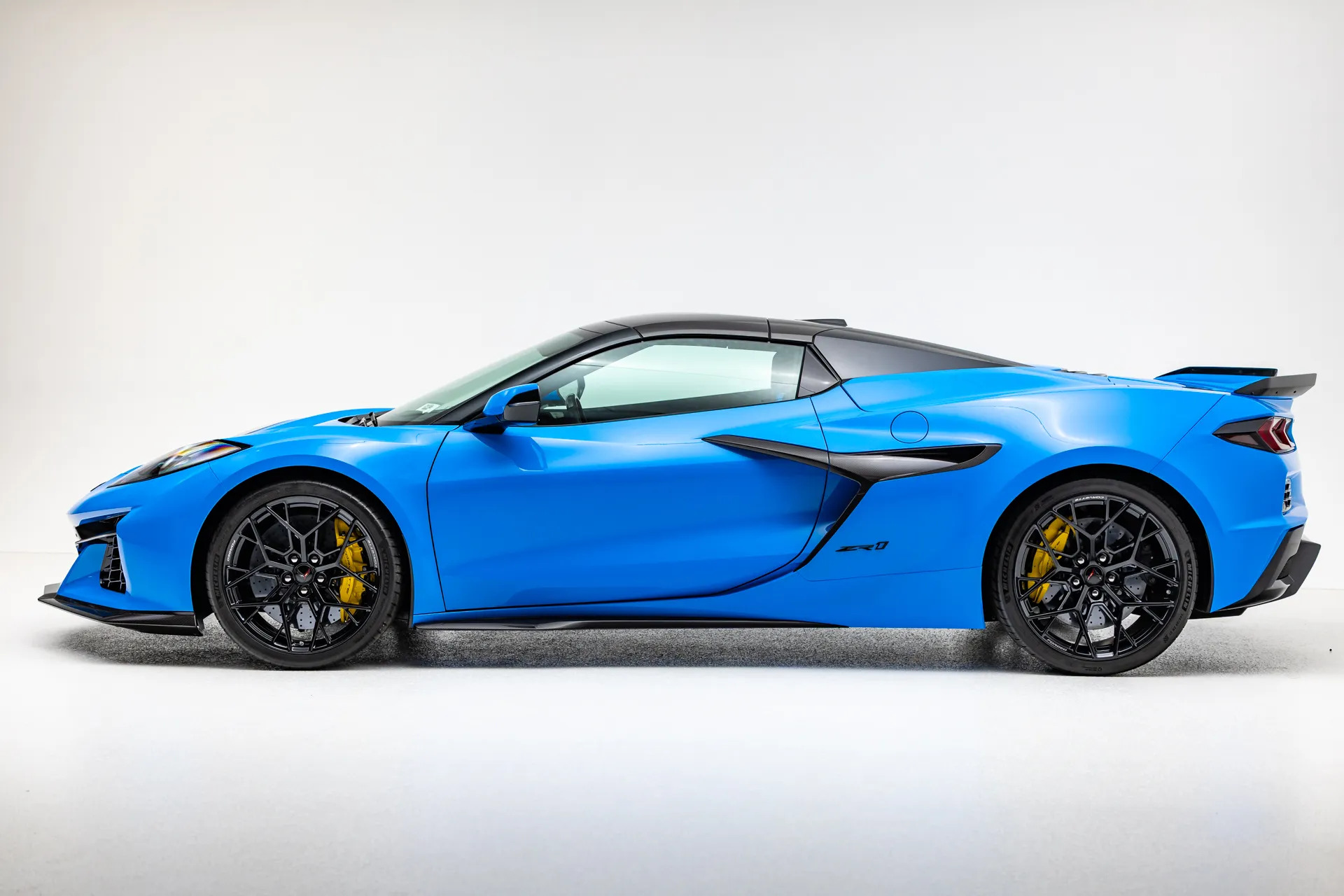 2025 Chevrolet Corvette ZR1 Convrtible Rapid Blue - 8