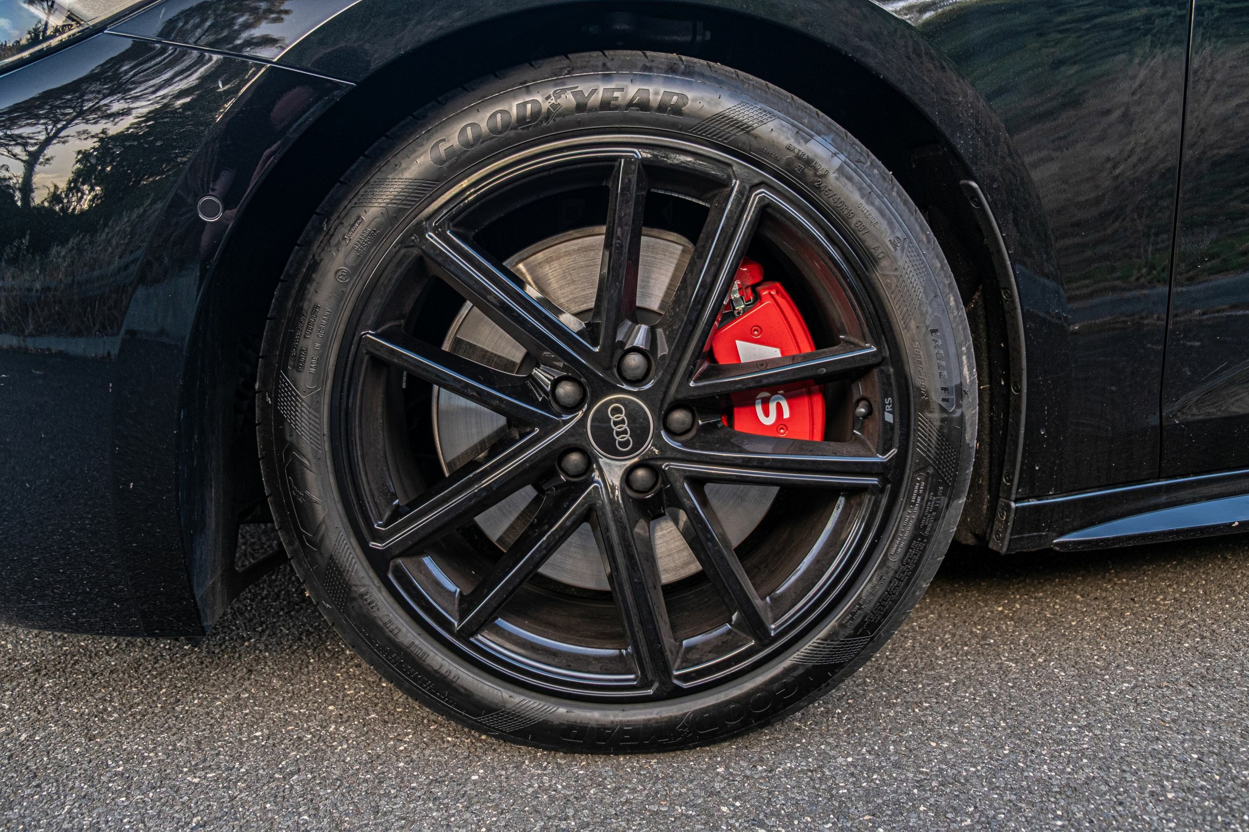 Audi S5 Sedan Review 2 - 05