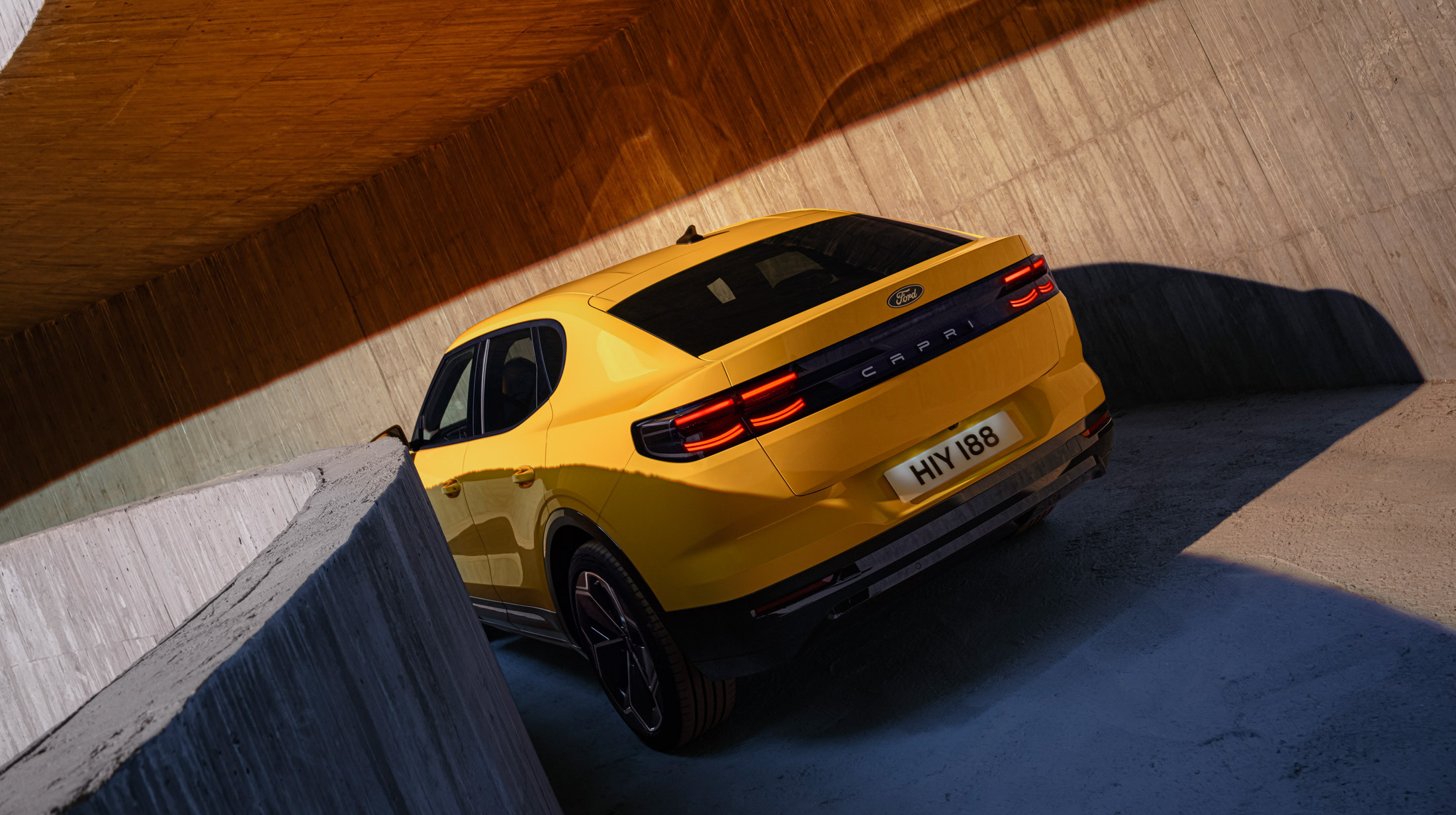 2024 Ford Capri 00011