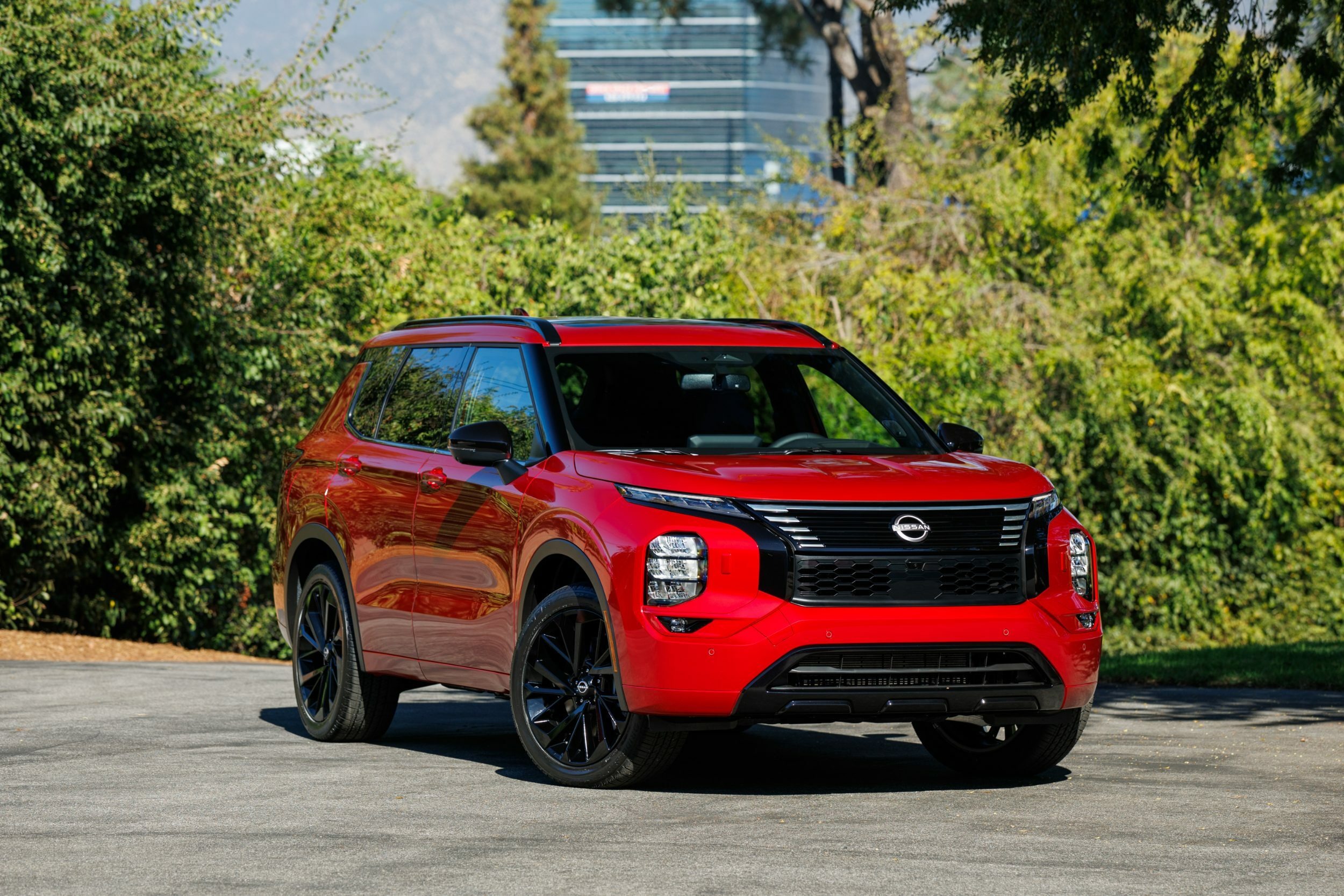 2026 Nissan Rogue Plug-in Hybrid (1)