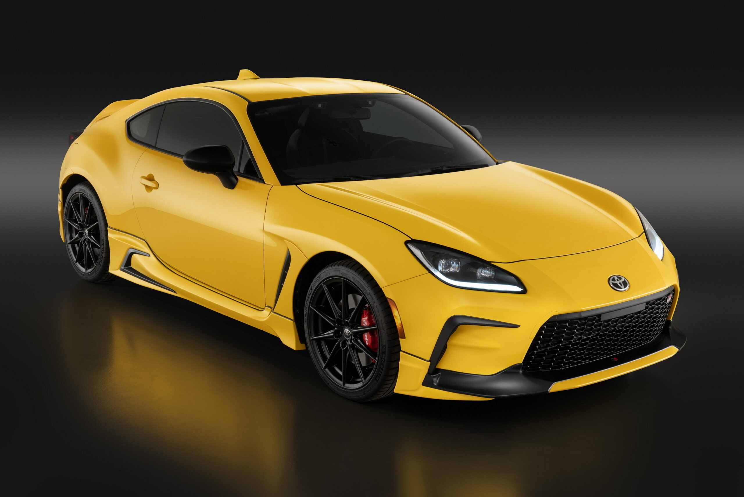 2026-Toyota-GR86_Yuzu_001