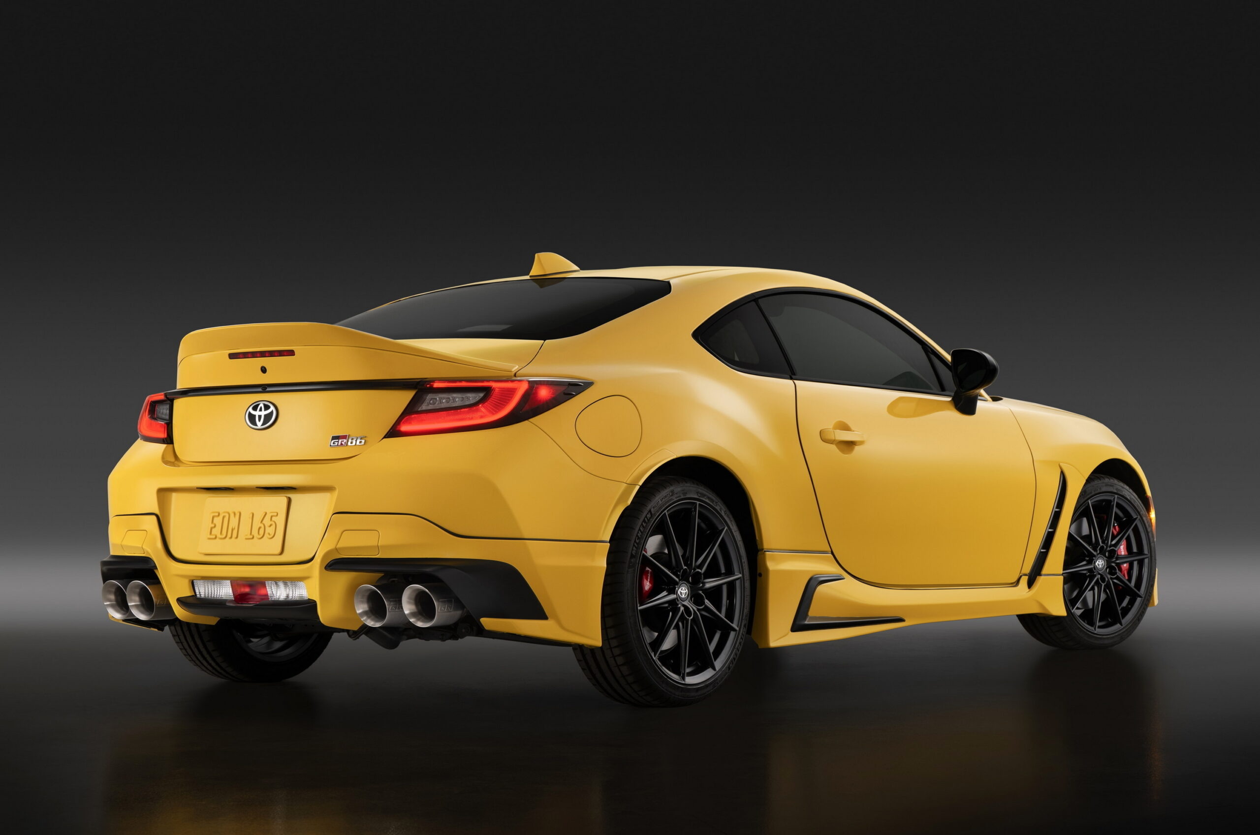2026-Toyota-GR86_Yuzu_005
