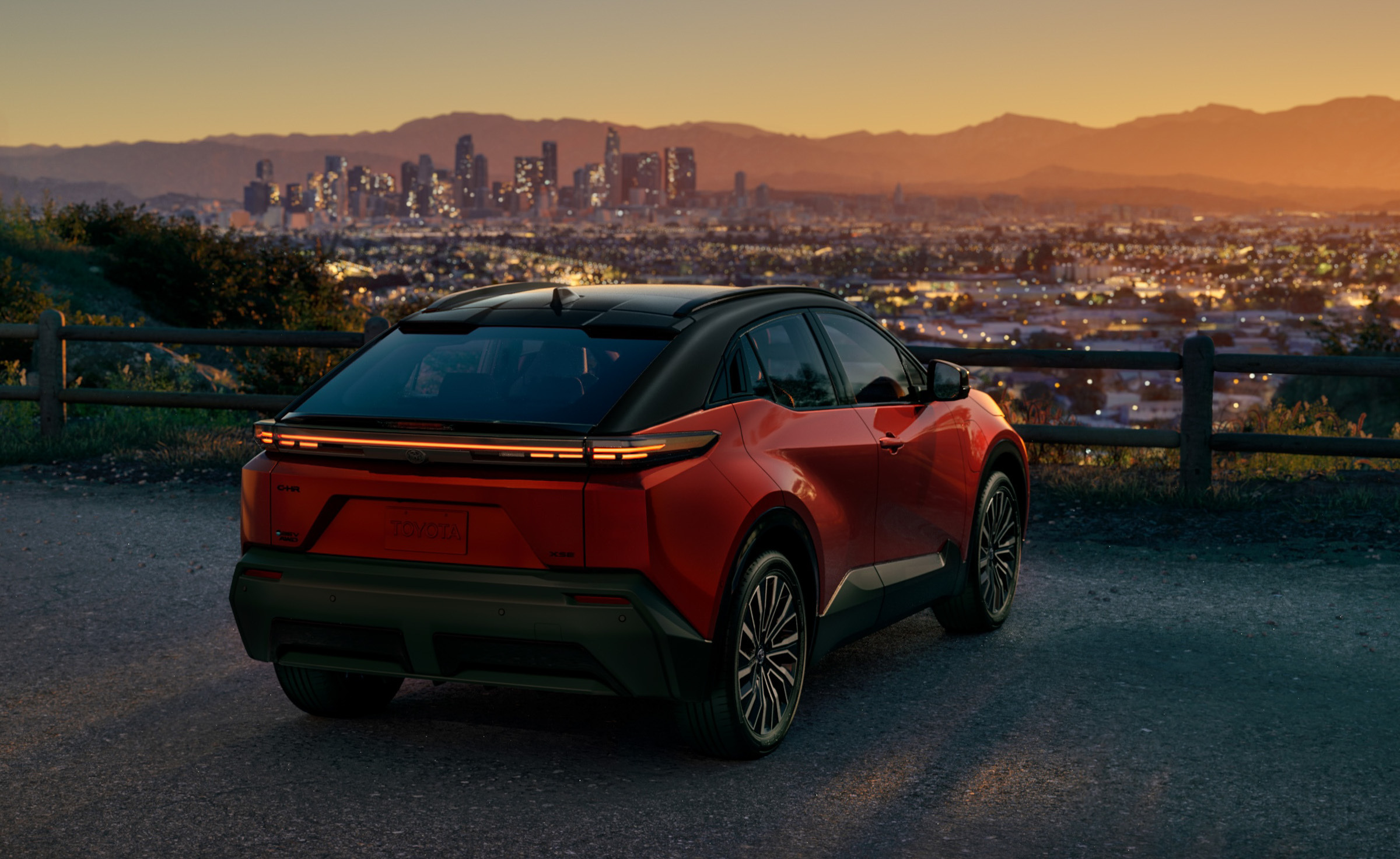 Toyota C-HR EV USA 00005