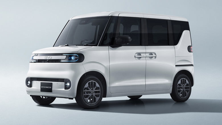 BYD Racco - Kei Car - Japan (main)