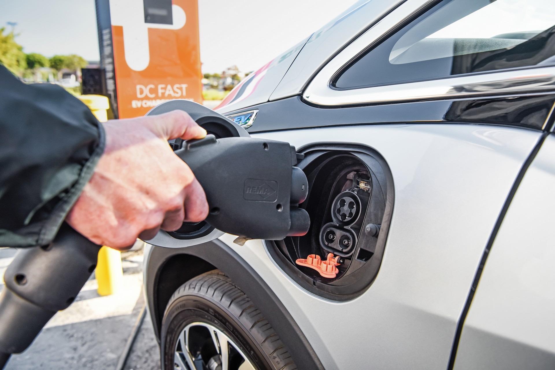 2019 Chevrolet Bolt-2