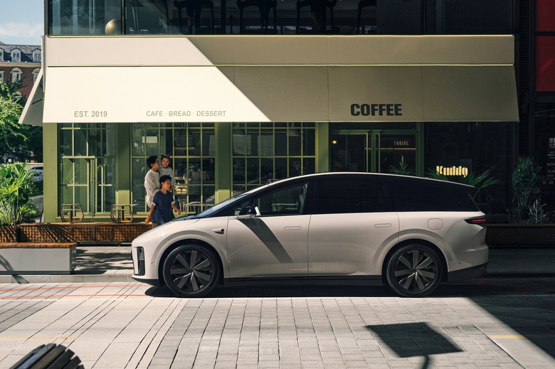 Li Auto i8 New China - 55