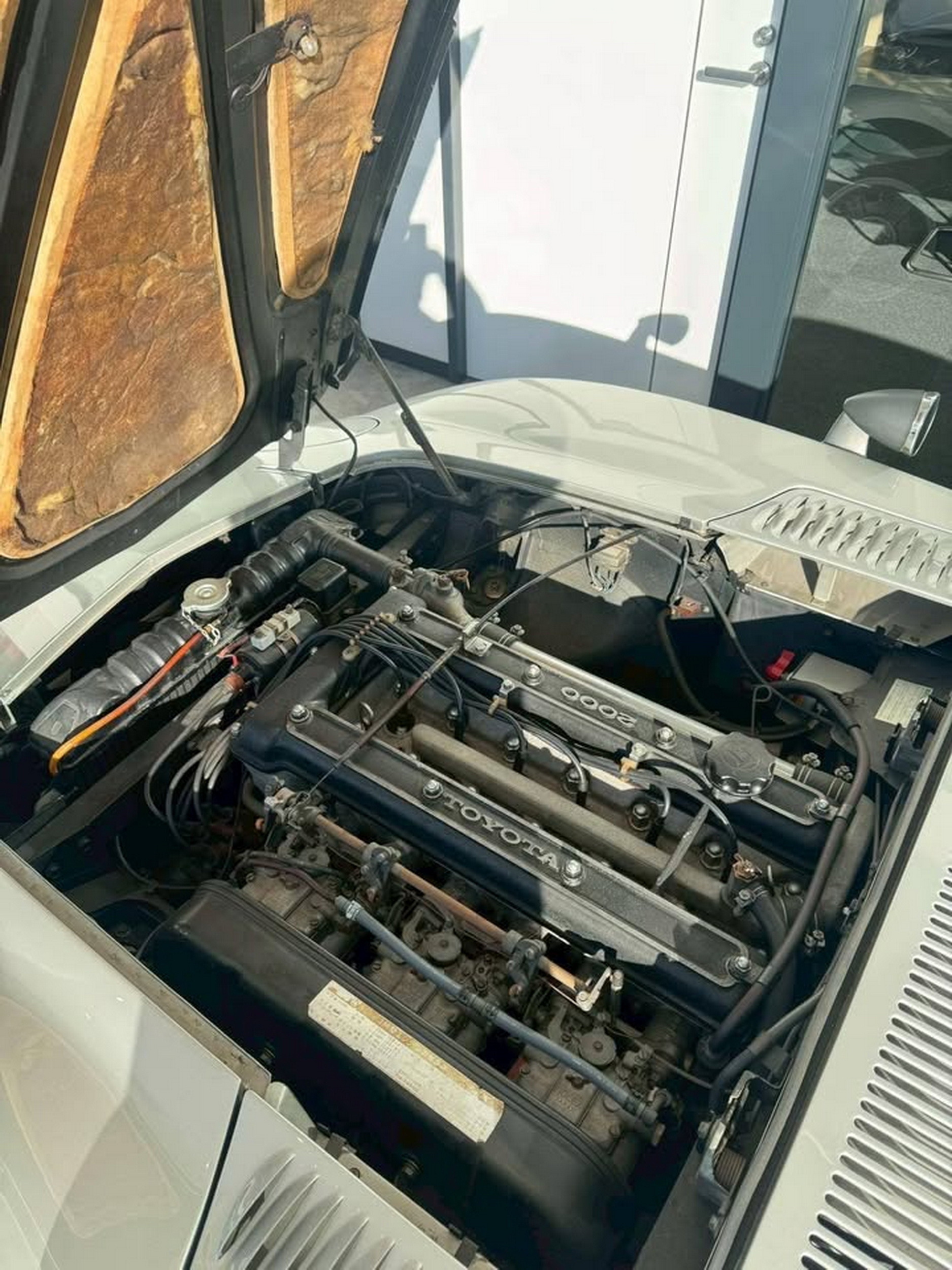 Toyota 2000GT Trio Listing - Facebook (8)