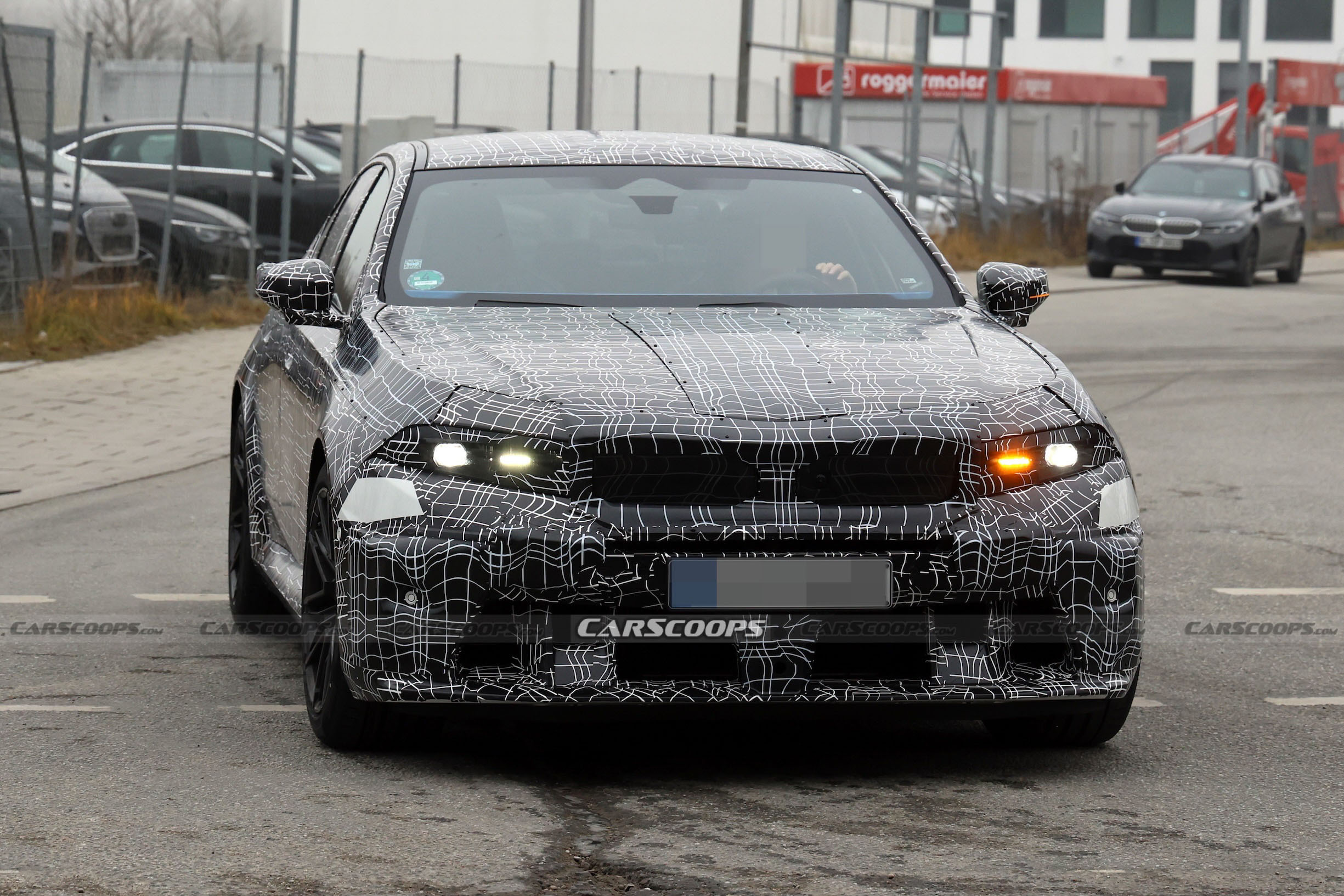 BMW M5 spy shots 00003
